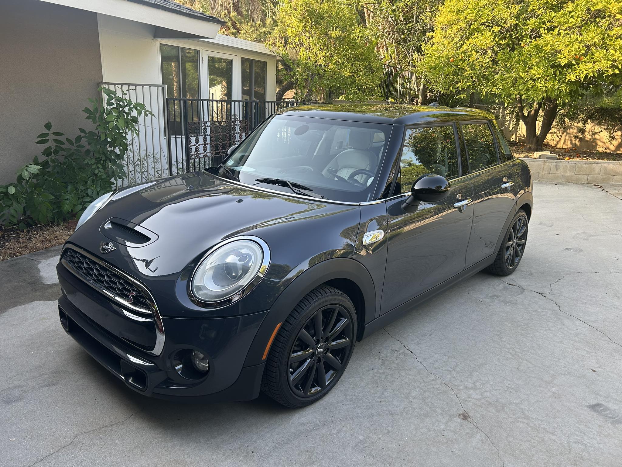 Mini Cooper S F55 owner's first impression of new model