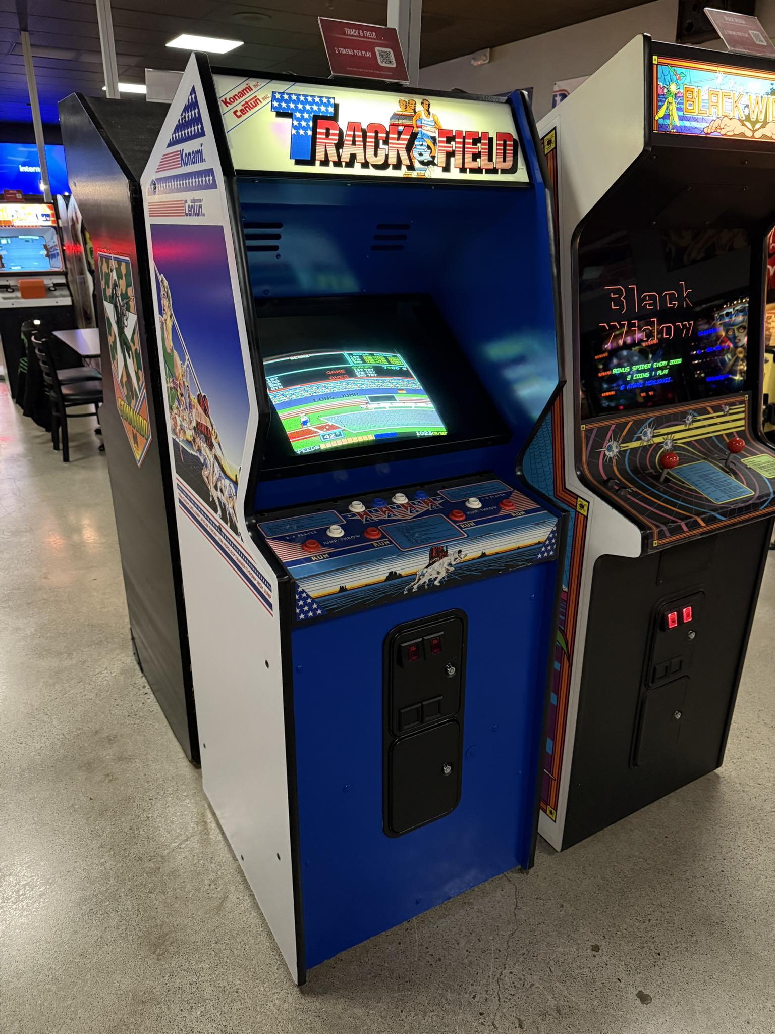 ❤オーダー専用❤ New game on the floor. Track & Field was produced by Konami in