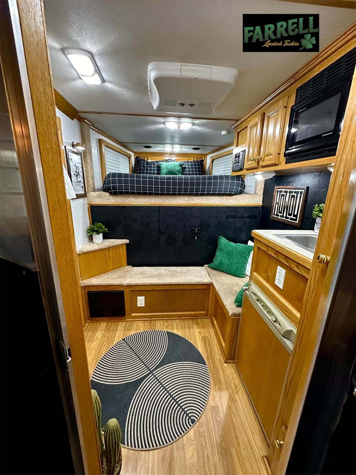 Farrell Livestock Trailers... - Farrell Livestock Trailers