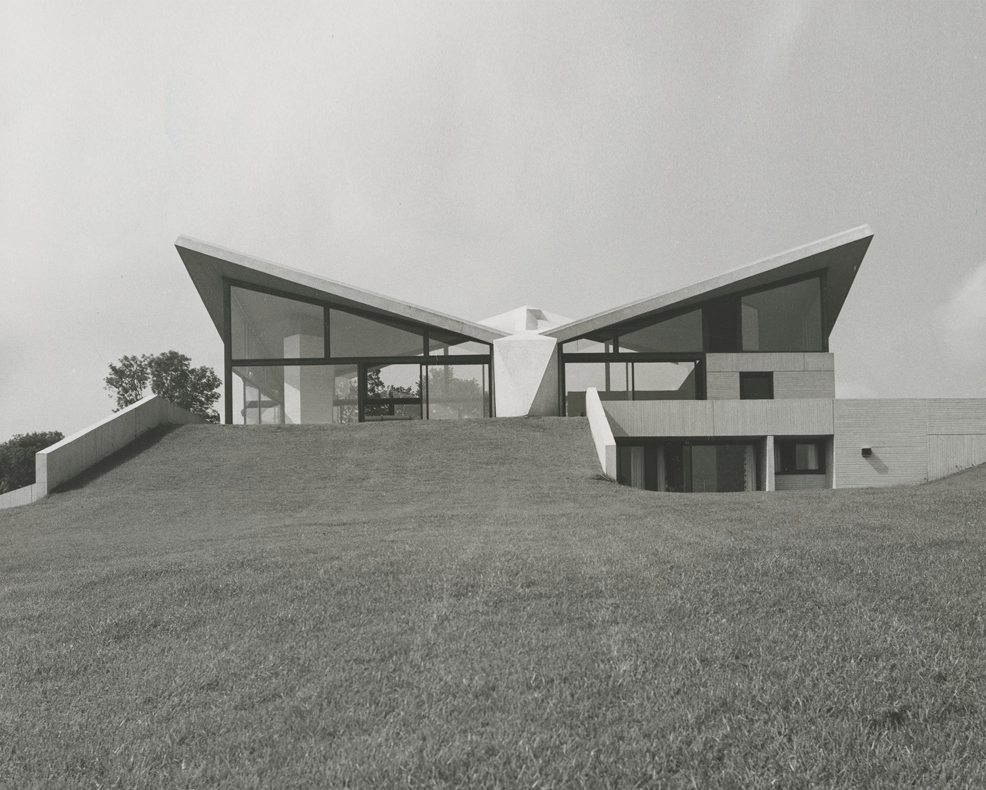 Archinerds - Sayer House, Marcel Breuer, Robert Gatje,... | Facebook