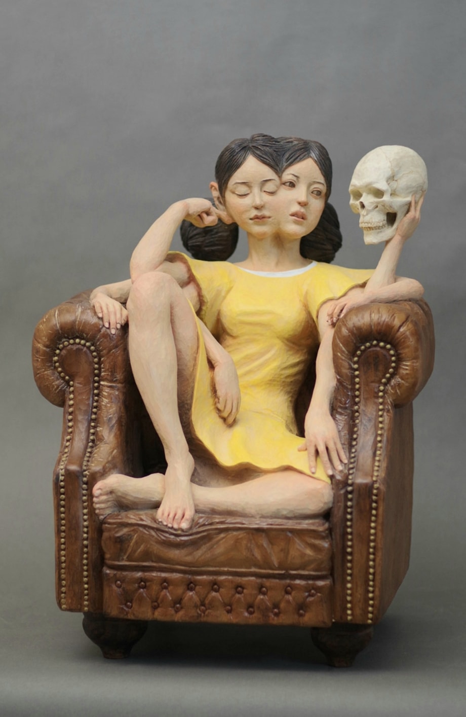 yosuke_ueno “Lily The Kit”. #yosukeueno #上野陽介#surrealart