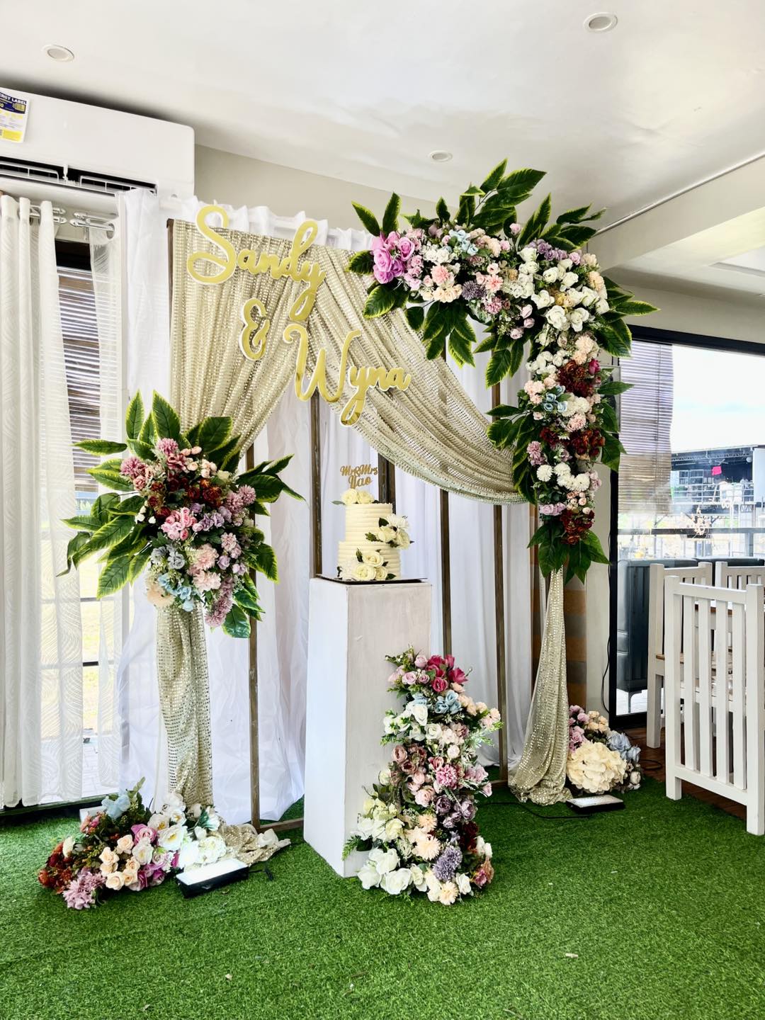 Sandy & Wyna's Wedding Reception... - PARTY BELLE Balloons | Facebook