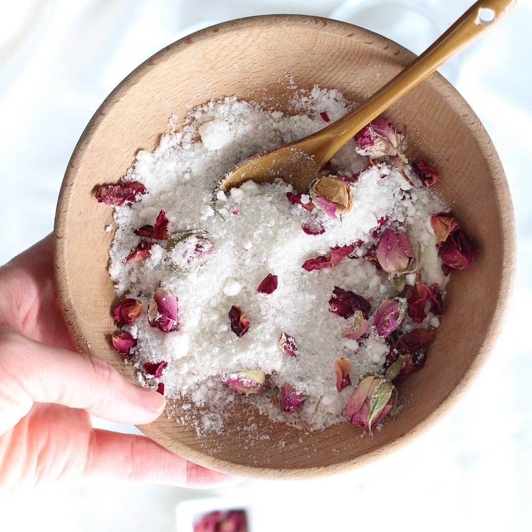 Maiara Living - || Cleo’s Milk Bath || In Ancient Egypt beauty rituals ...