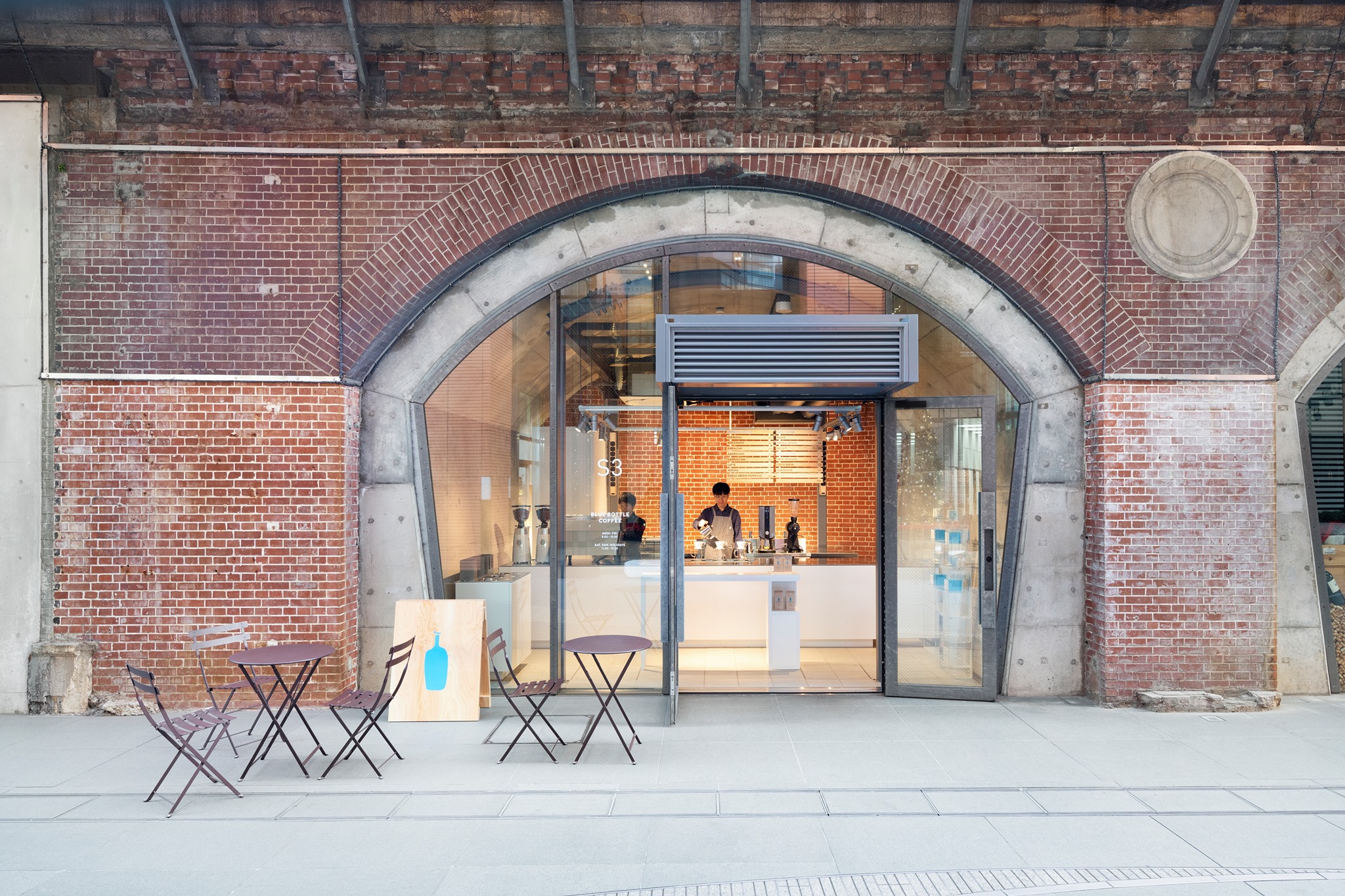 Blue Bottle Coffee 神田万世橋カフェ Home Facebook