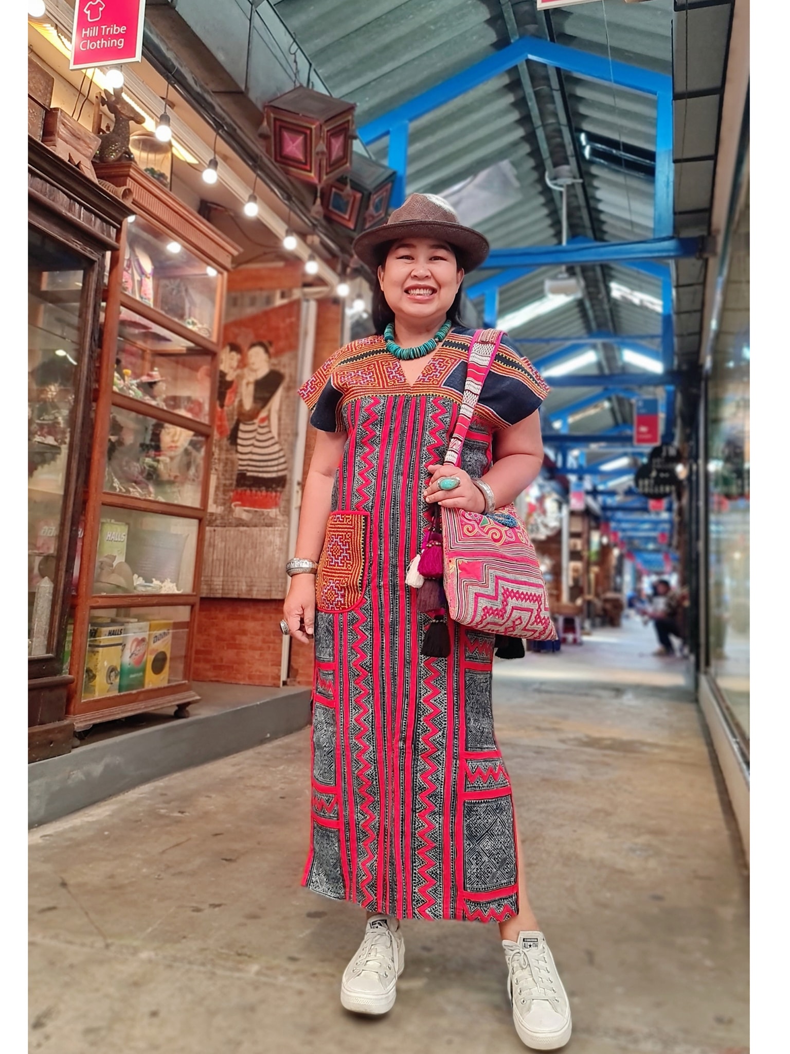 เดรสยาวทรงกะเหรี่ยง ผ้าใยกัญชงทอมือ เขียนเทียน ปักมือ รอบอก freesize 42 ...