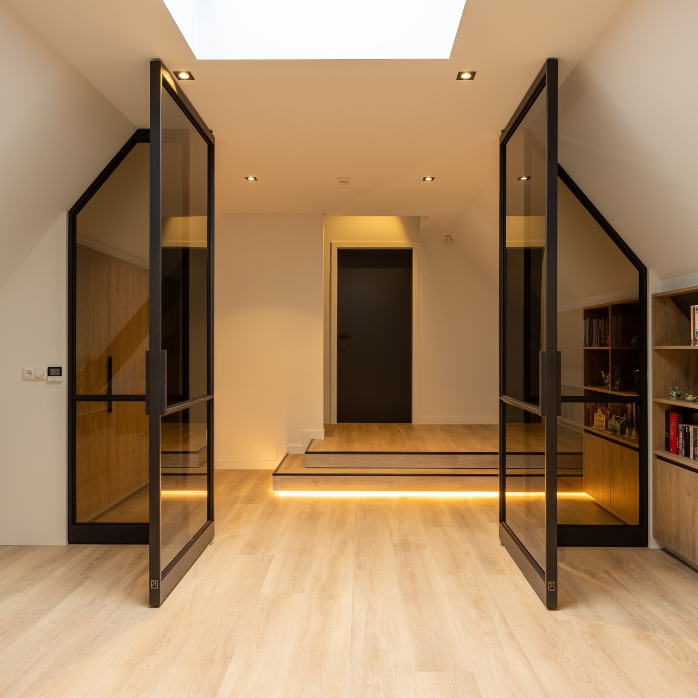 FritsJurgens - The double pivot doors in this spacious...