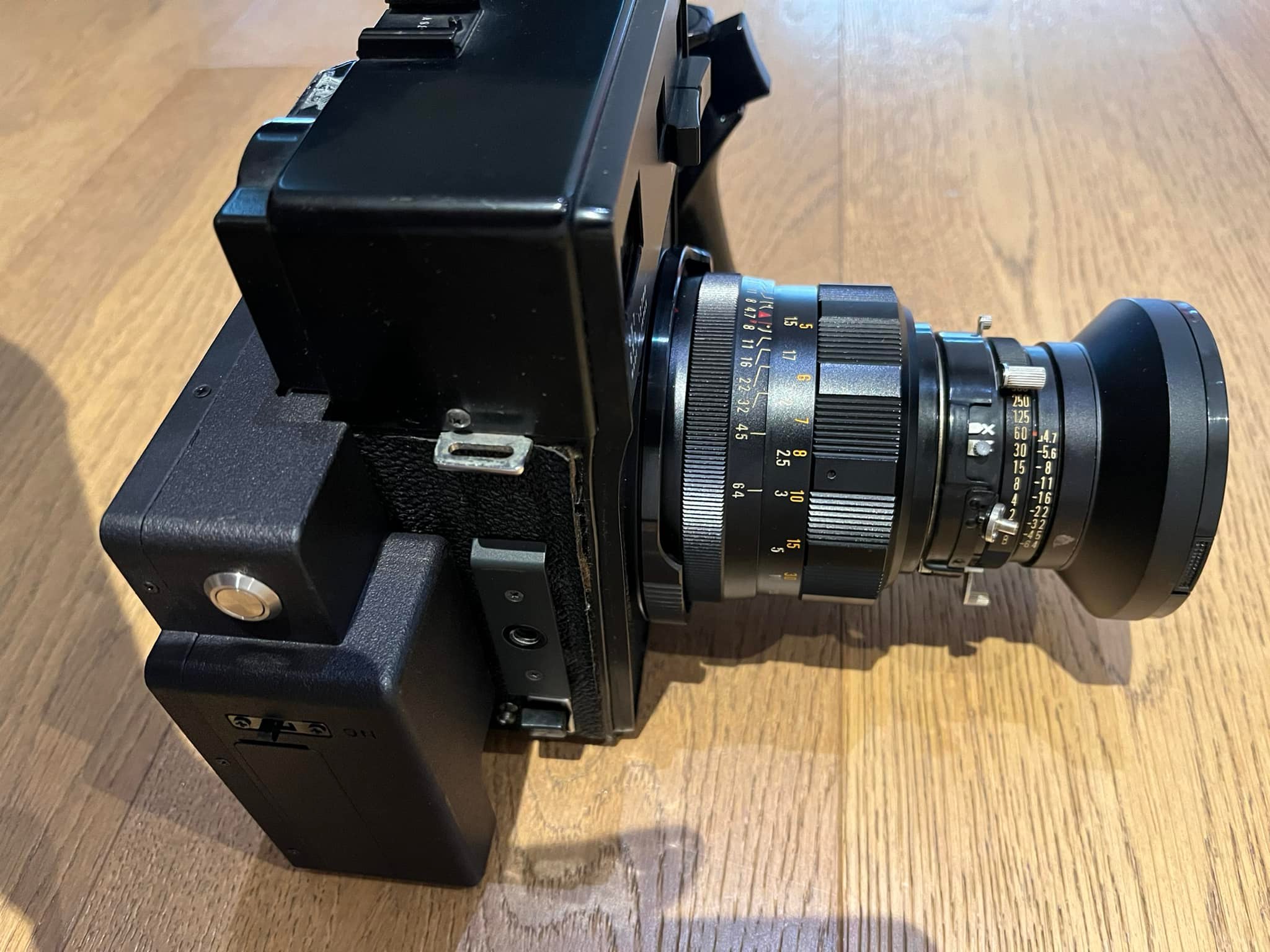 Test Shots: Mamiya Universal Press with Various Mamiya-Sekor Lens