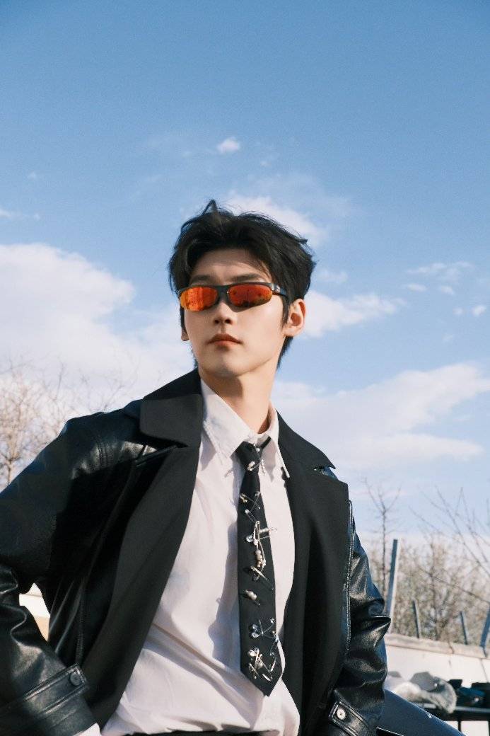 Xing Zhao Lin - 邢昭林 International FC (@xzlxzlxzlInternationalFC