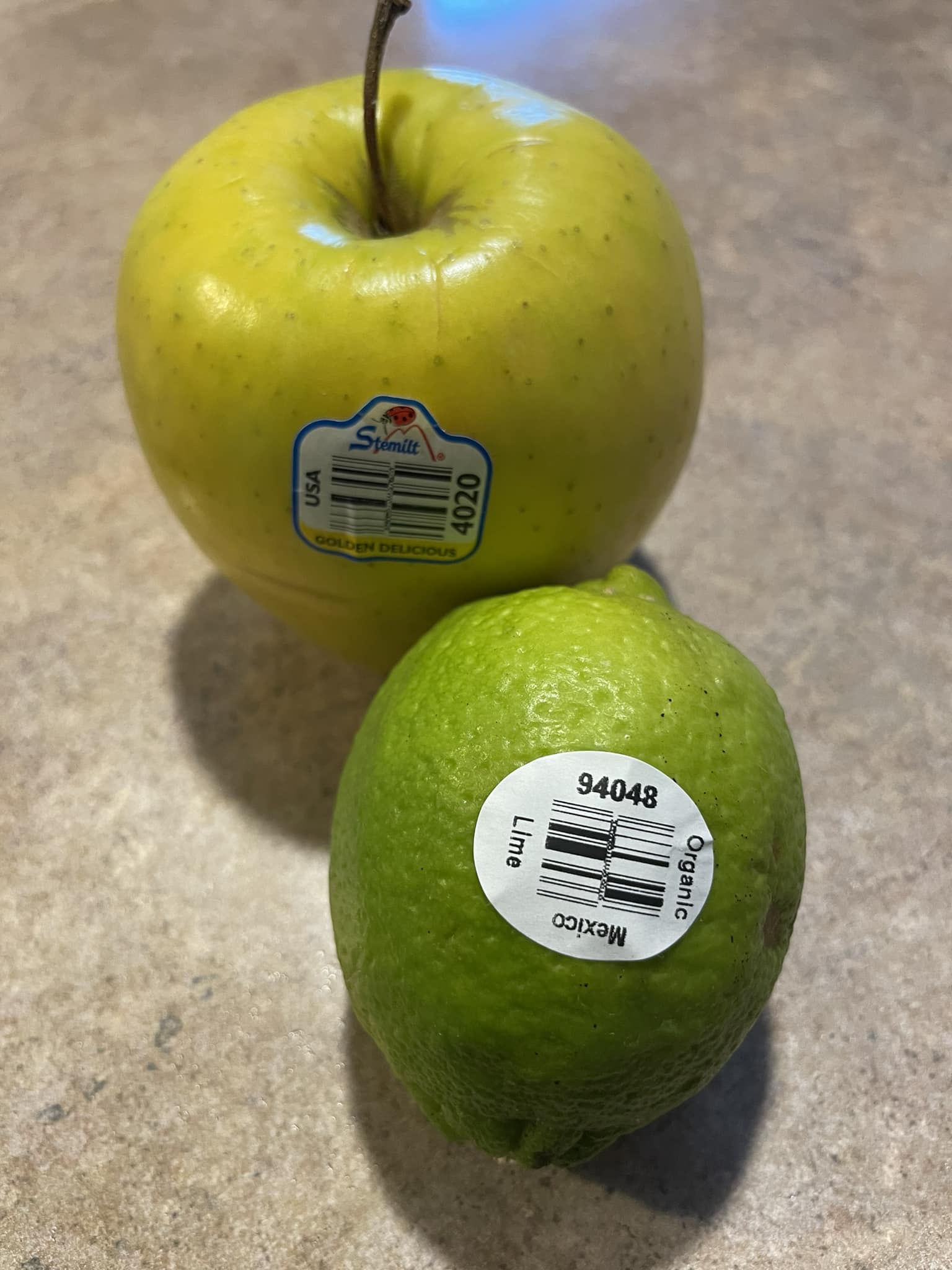 Is a fruit organic if it starts with a 6 and not a 9?