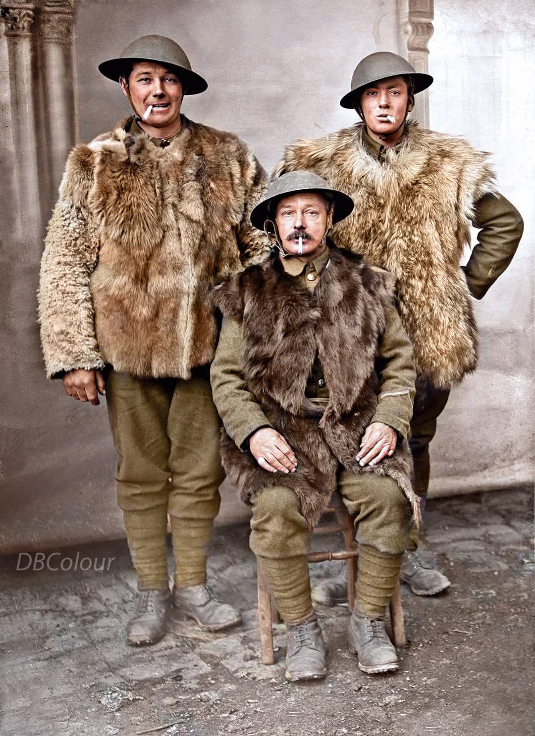 Colourised photos of WWI soldiers in Thuillier's fur jackets
