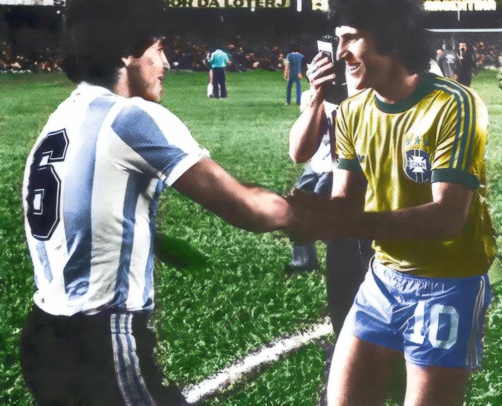 Zico and Maradona with the beautiful '10' Flamengo jersey.