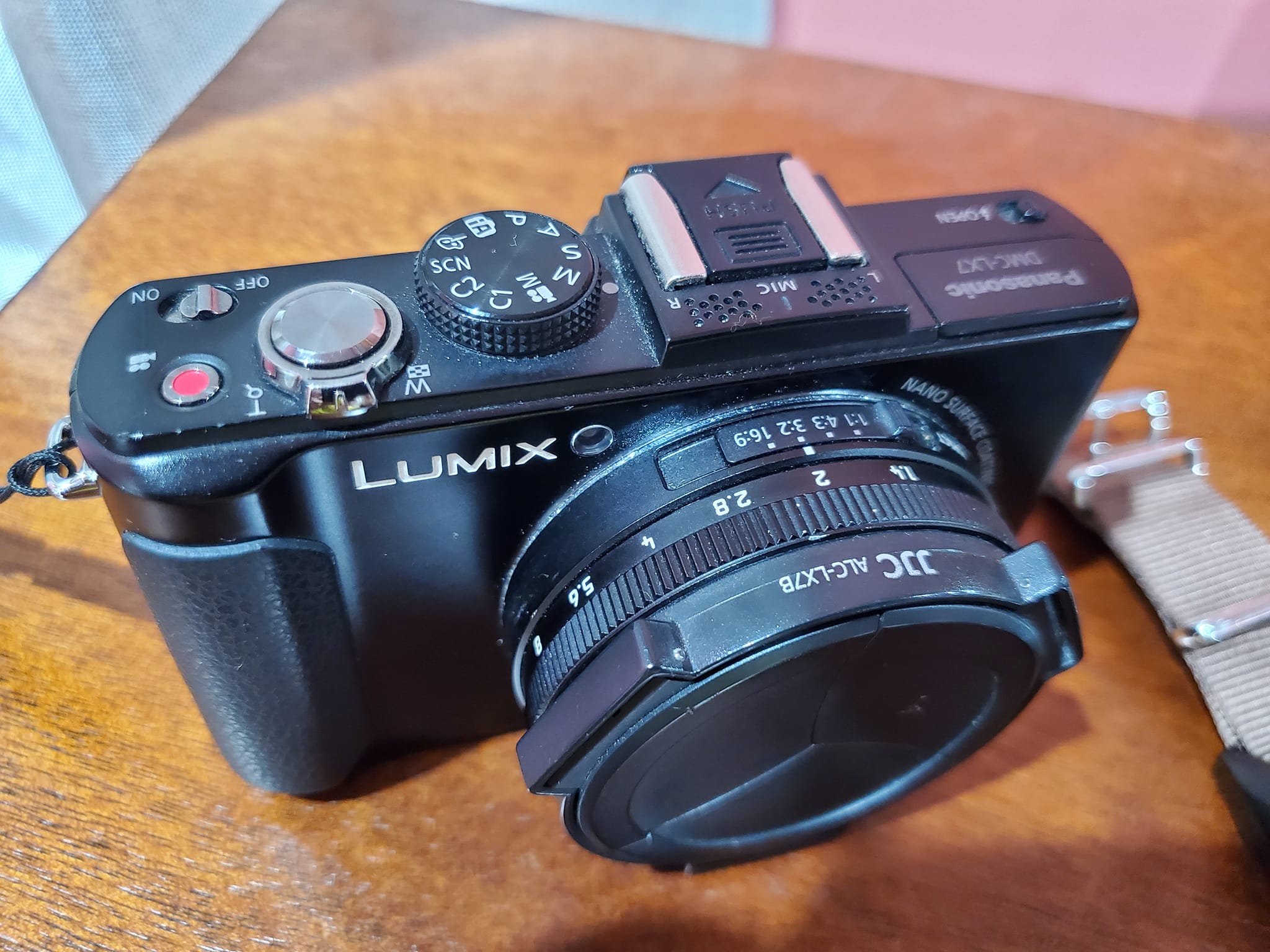 First impressions of Panasonic Lumix LX7