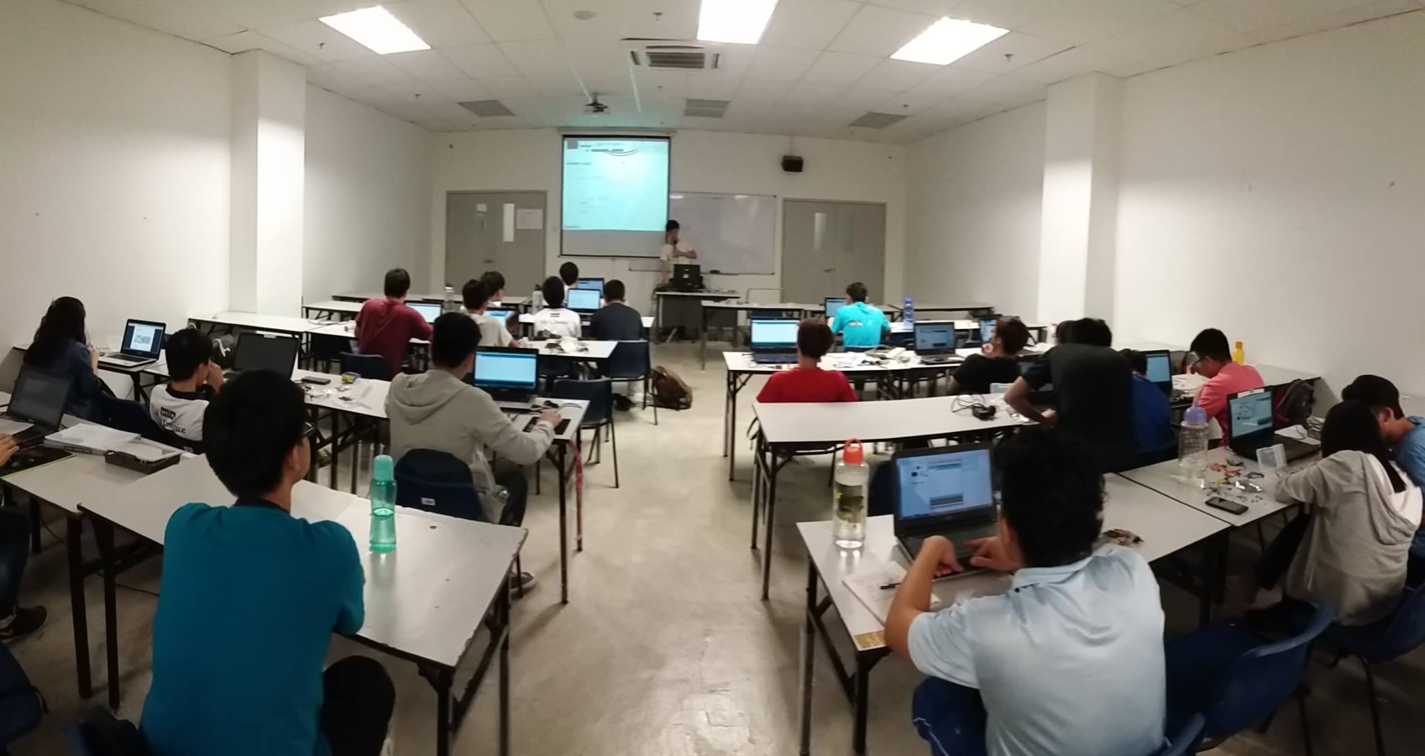 first Arduino class of this semester - UTAR Robotics Society