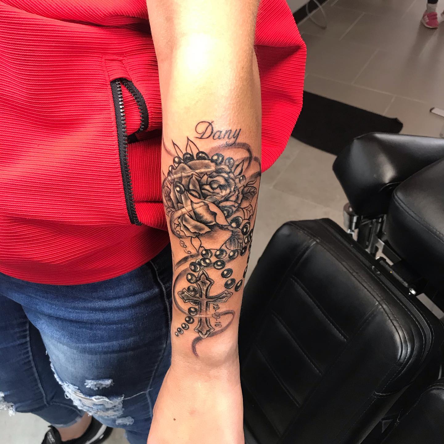Dessin Tatouage Rose Avec Chapelet