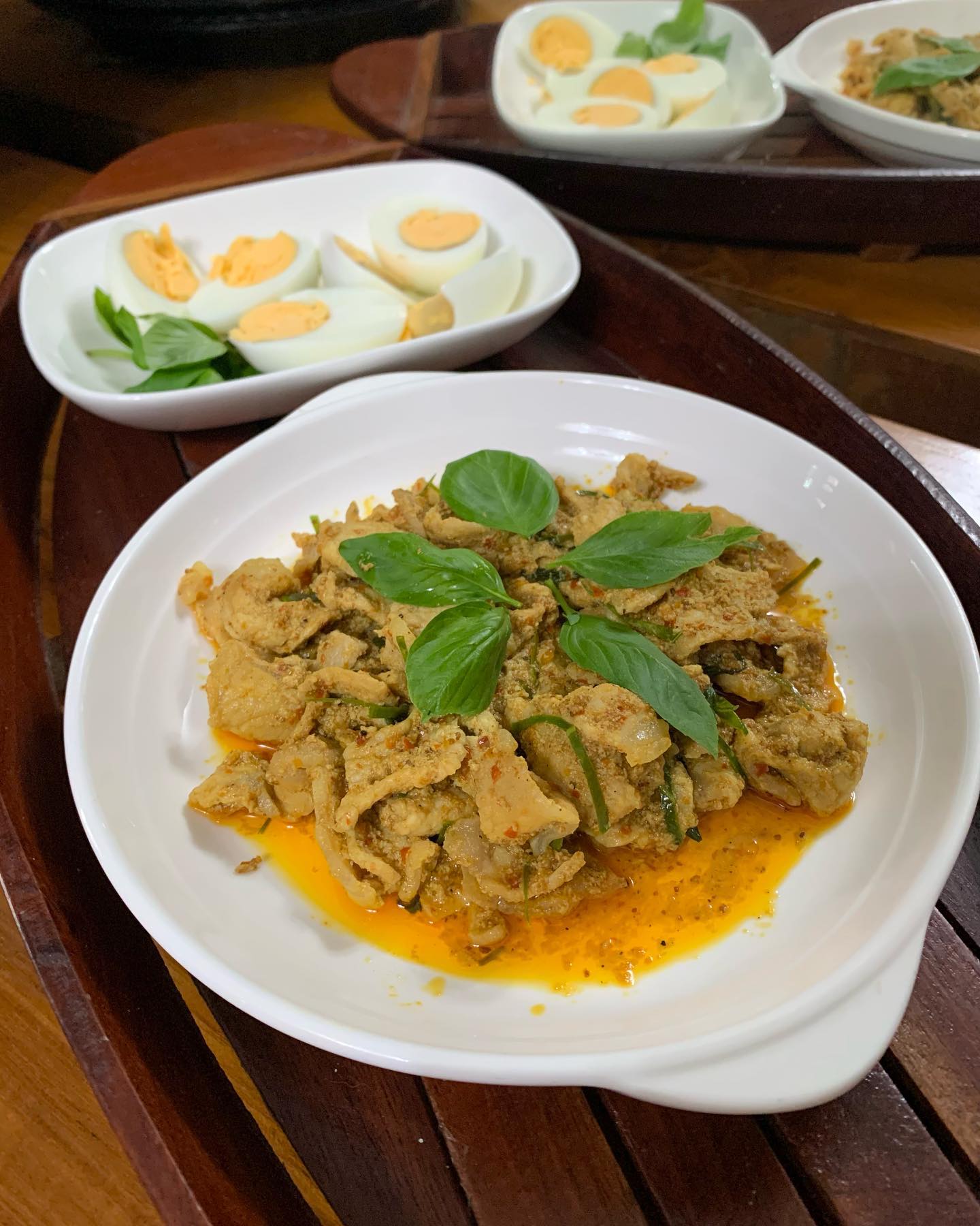เครื่องแกงมีกิน มีไว้ติดครัว... - Kindee Meekin - กินดี มีกิน