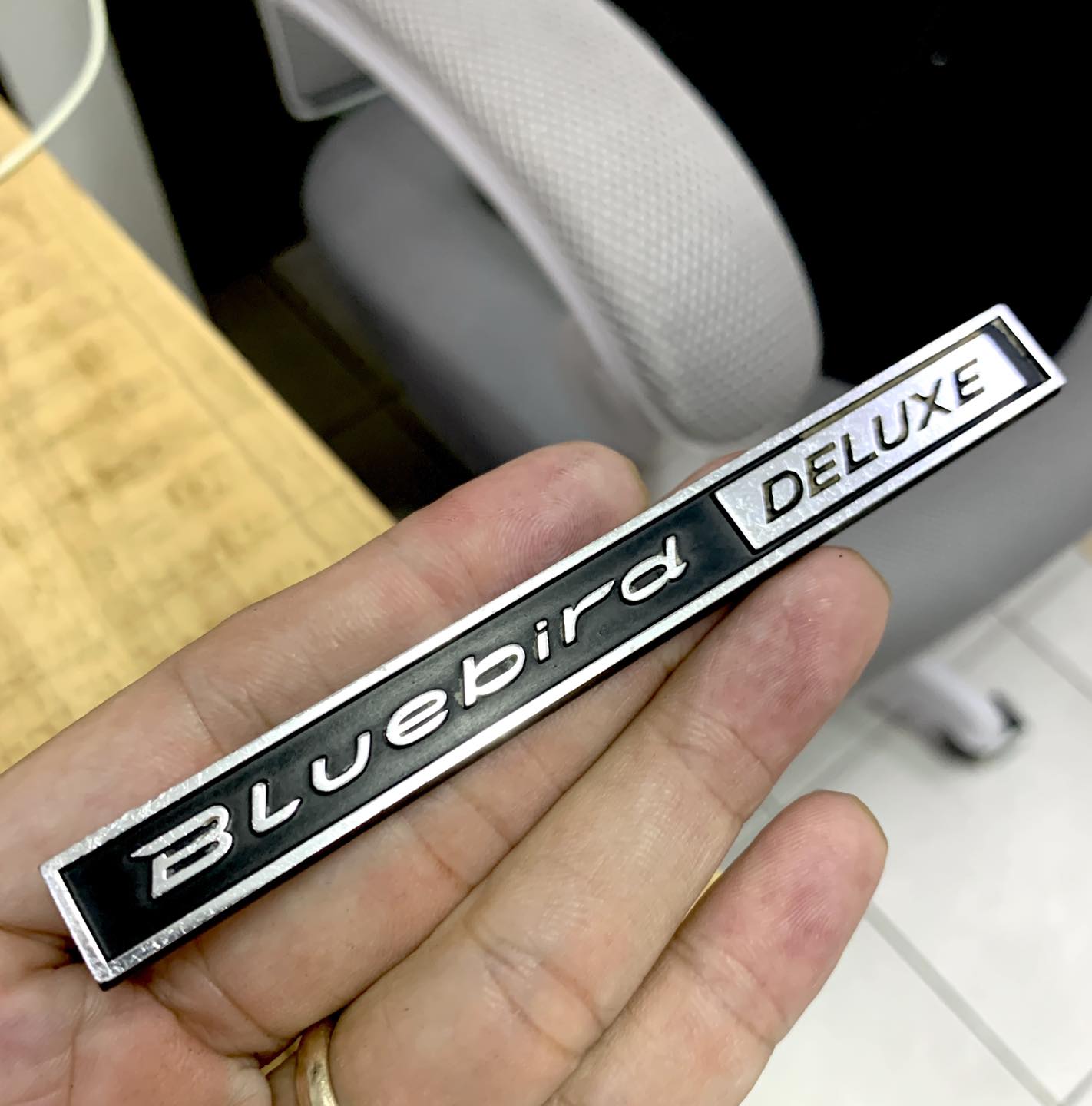 DATSUN1600エンブレム 【公式通販】