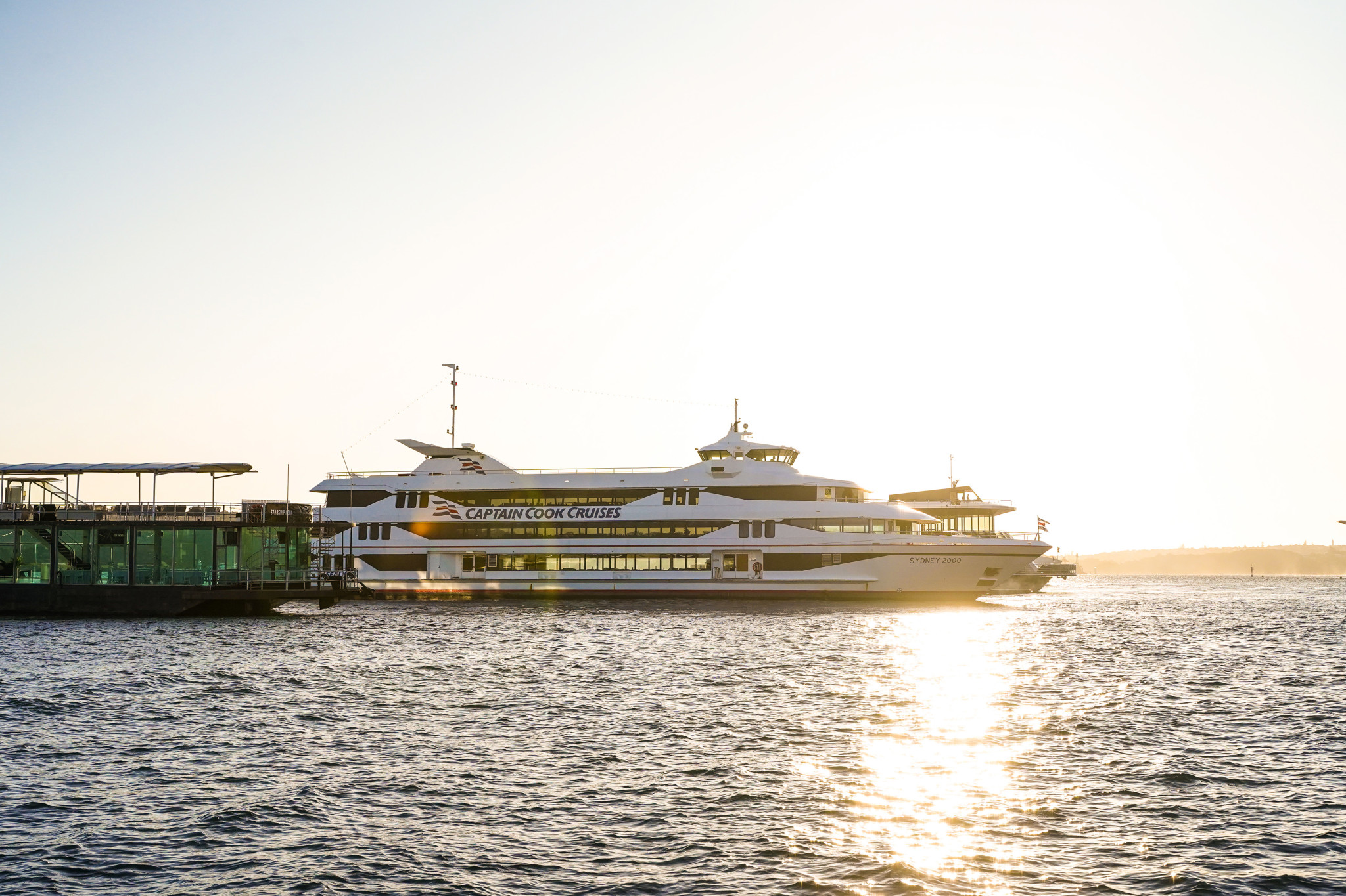 Explore the most beautiful harbour... - Captain Cook Cruises