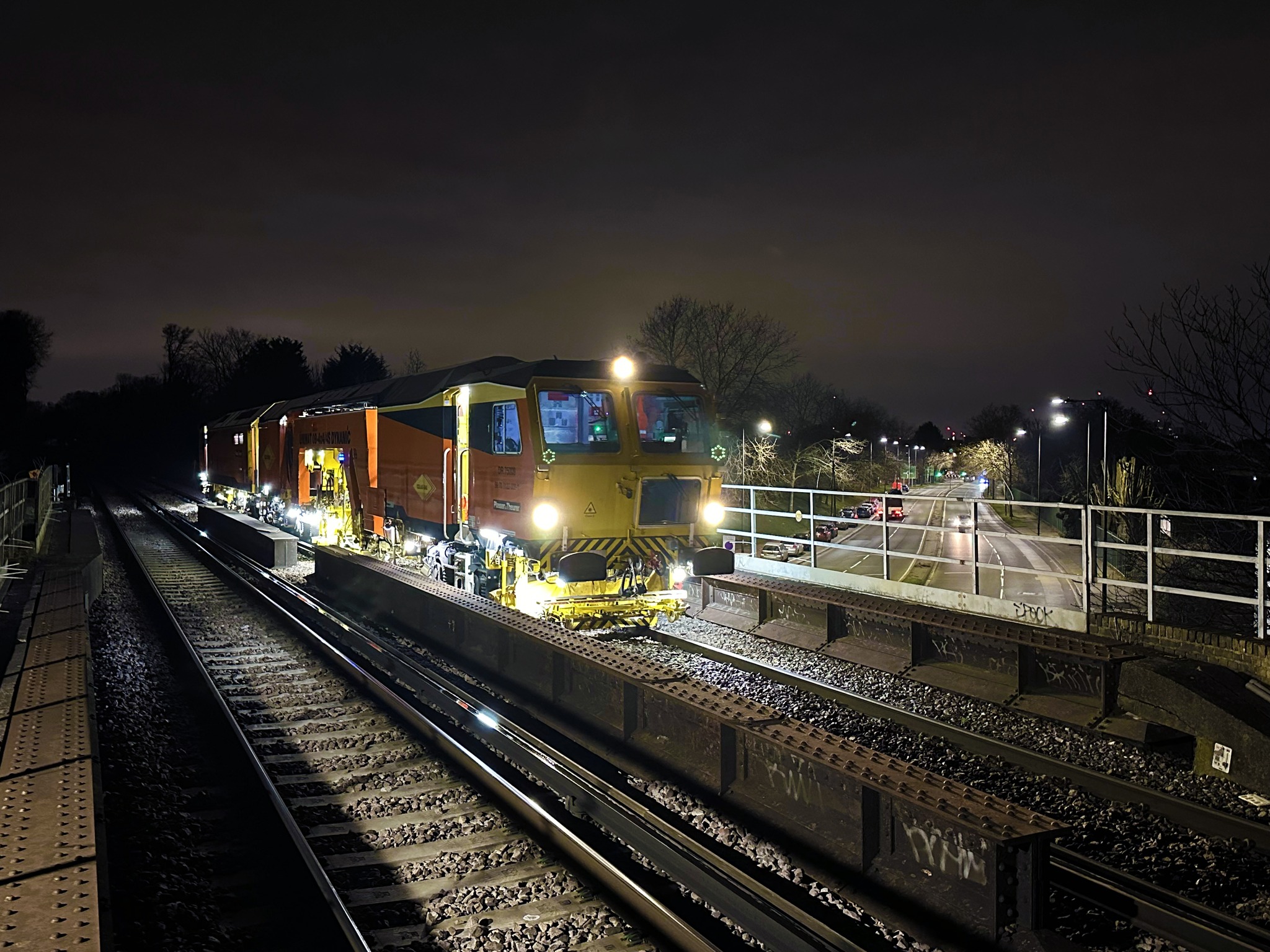 Colas - 🛤️ #TamperTuesday DR75009 was found in Mottingham, #London ...