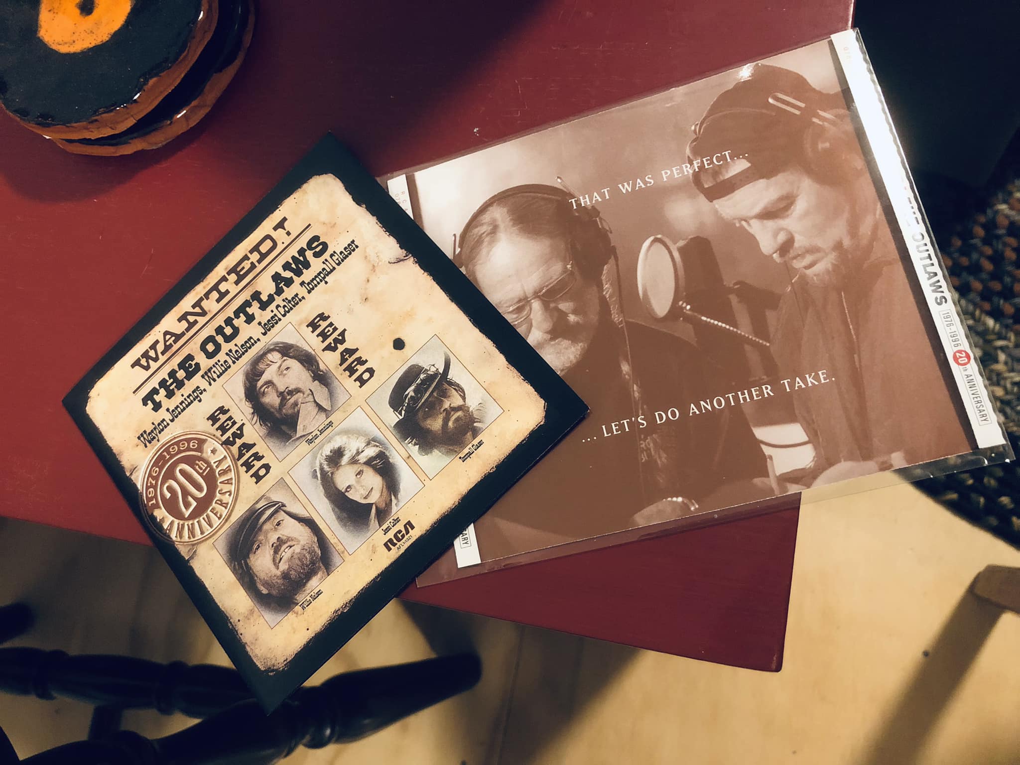 Wanted! The Outlaws album review with Willie Nelson and Waylon 