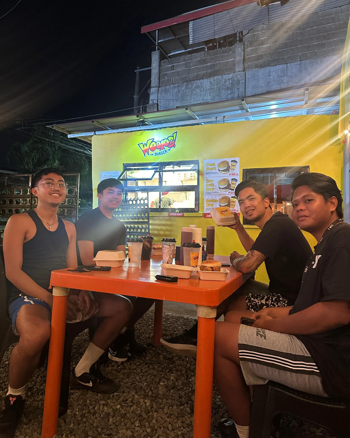 Woops Woops - Run-ready with a Woops Bite 😉🍔🌿 ️ Bago... | Facebook