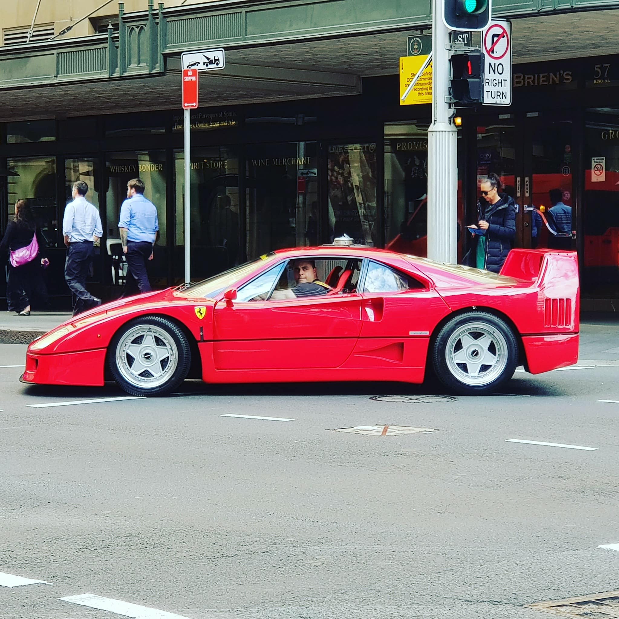 Supercar Advocates - Lets celebrate the Ferrari F40 hitting a new world ...