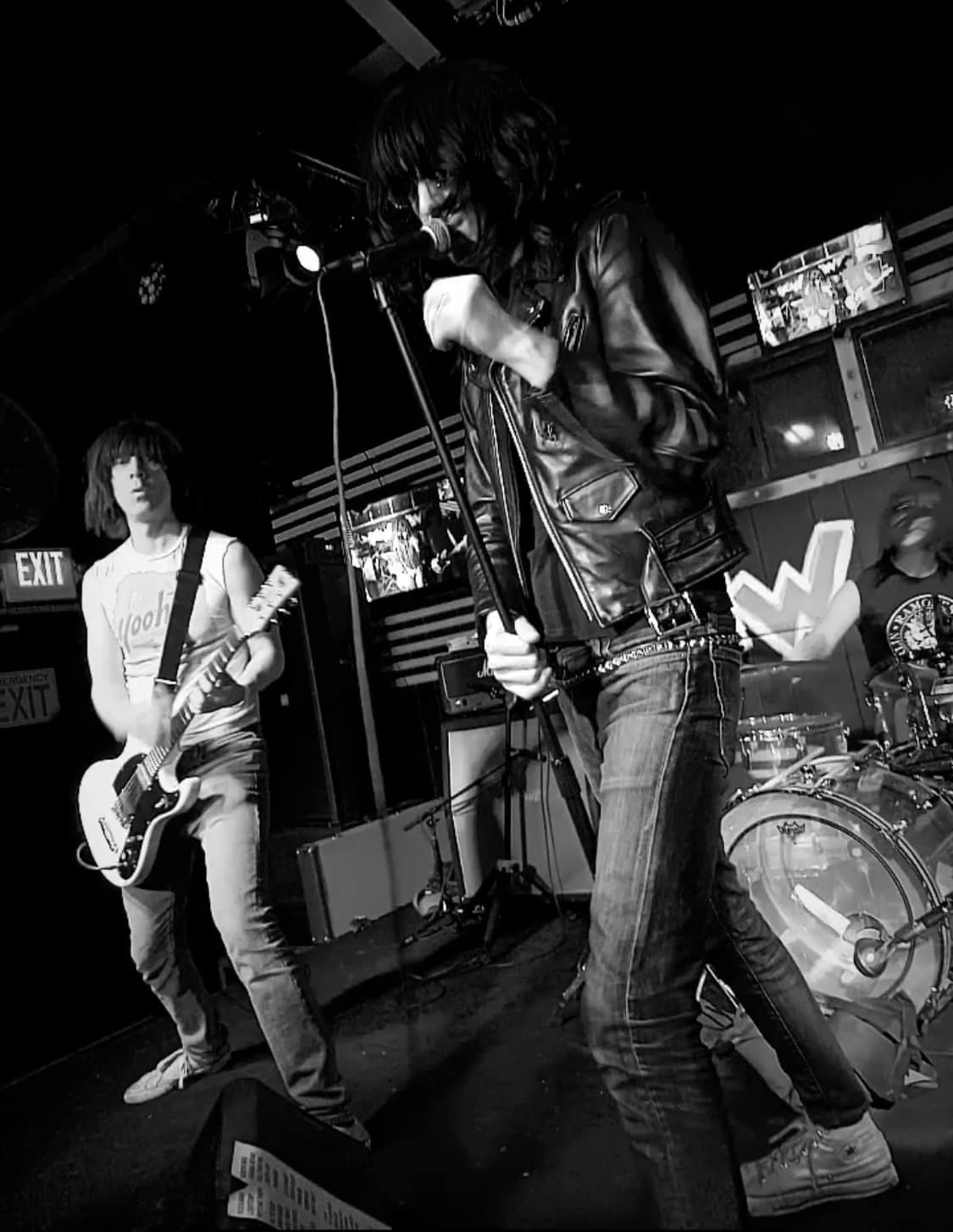 Scorpio Posters Ramones - Gabba Gabba Hey - Officially Licensed - Music Poster - 24 x 36