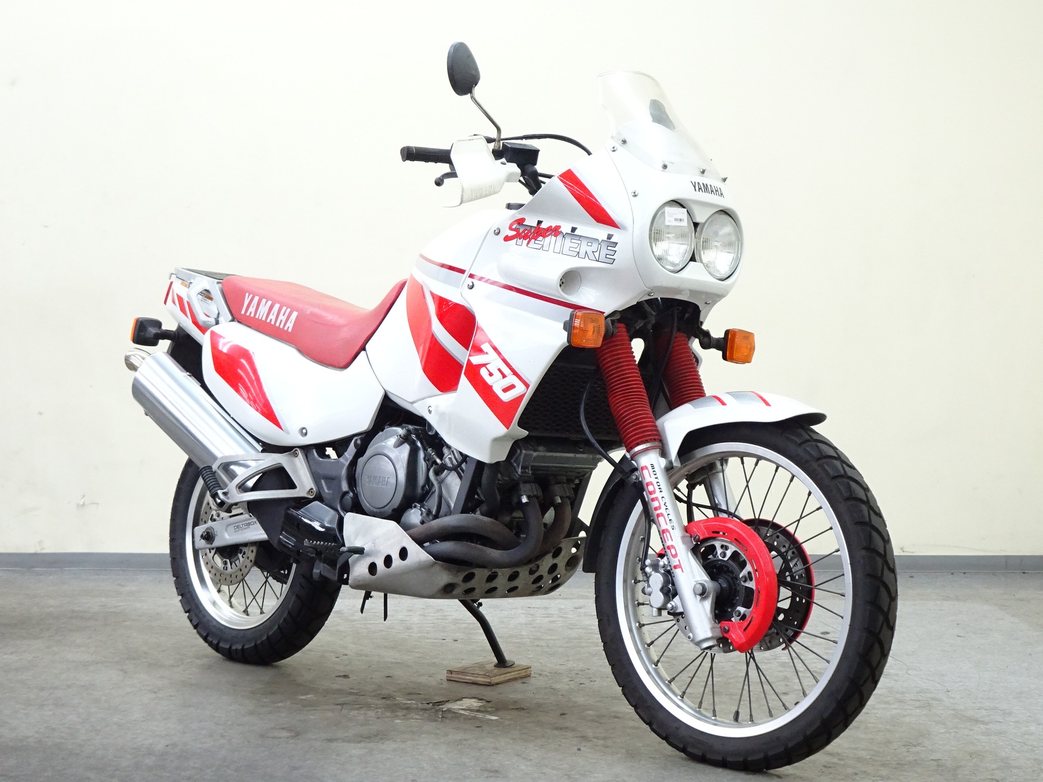 Yamaha Super Tenere 750 Available from Moto2 Imports 1990 Yamaha