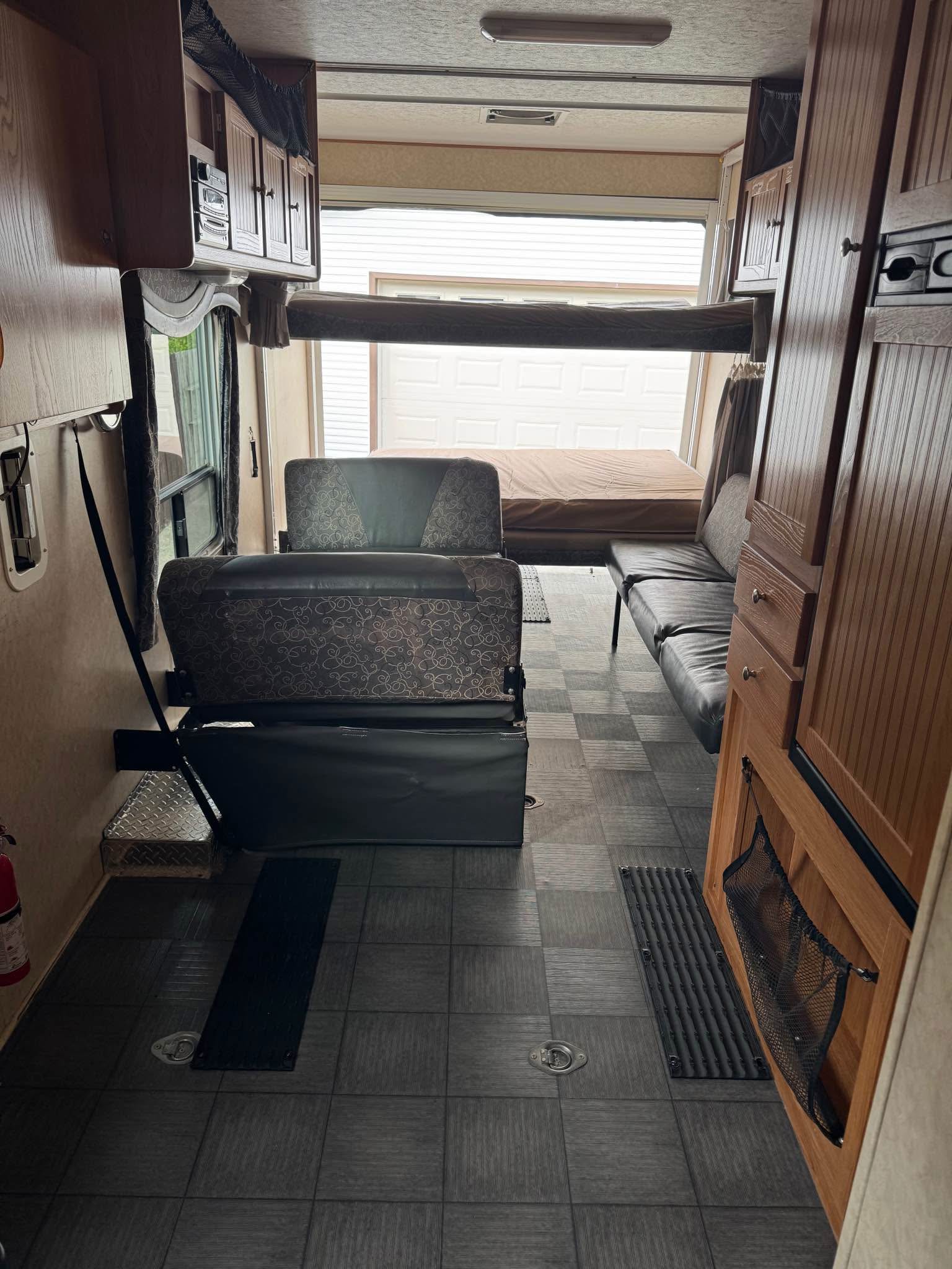 2008 28ft Boogie Box toy hauler - RVs & Campers - Medicine Hat, Alberta ...
