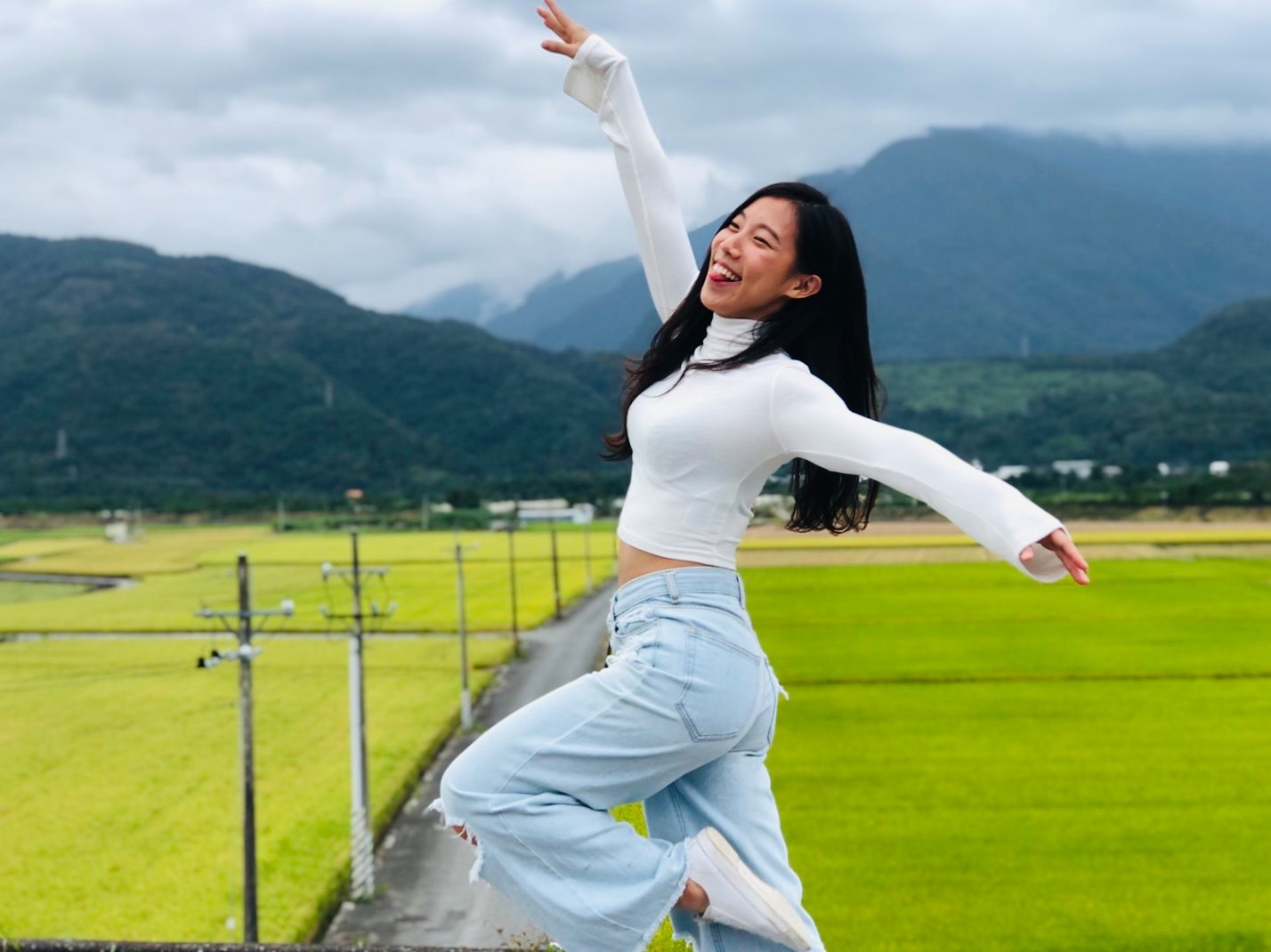 珍珍 JenJen - 【粉專兩週年啦－正在寫一本書的我】... | Facebook