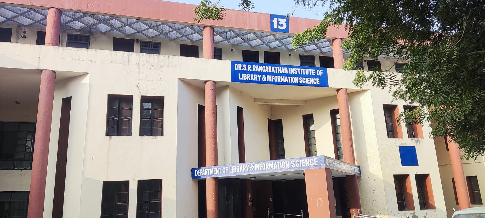 Dr.S.R. Ranganathan Institute of Library and Information Science ...