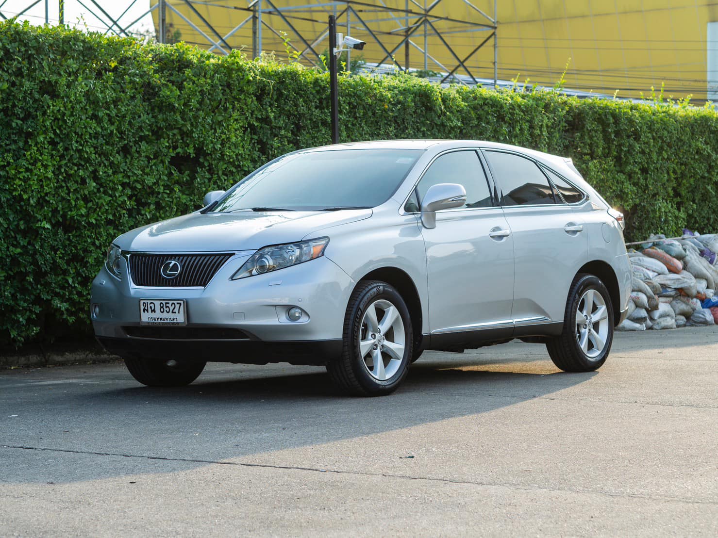 LEXUS RX 270 PREMIUM... - Kulnada Used Cars รถสวยมือสอง | Facebook