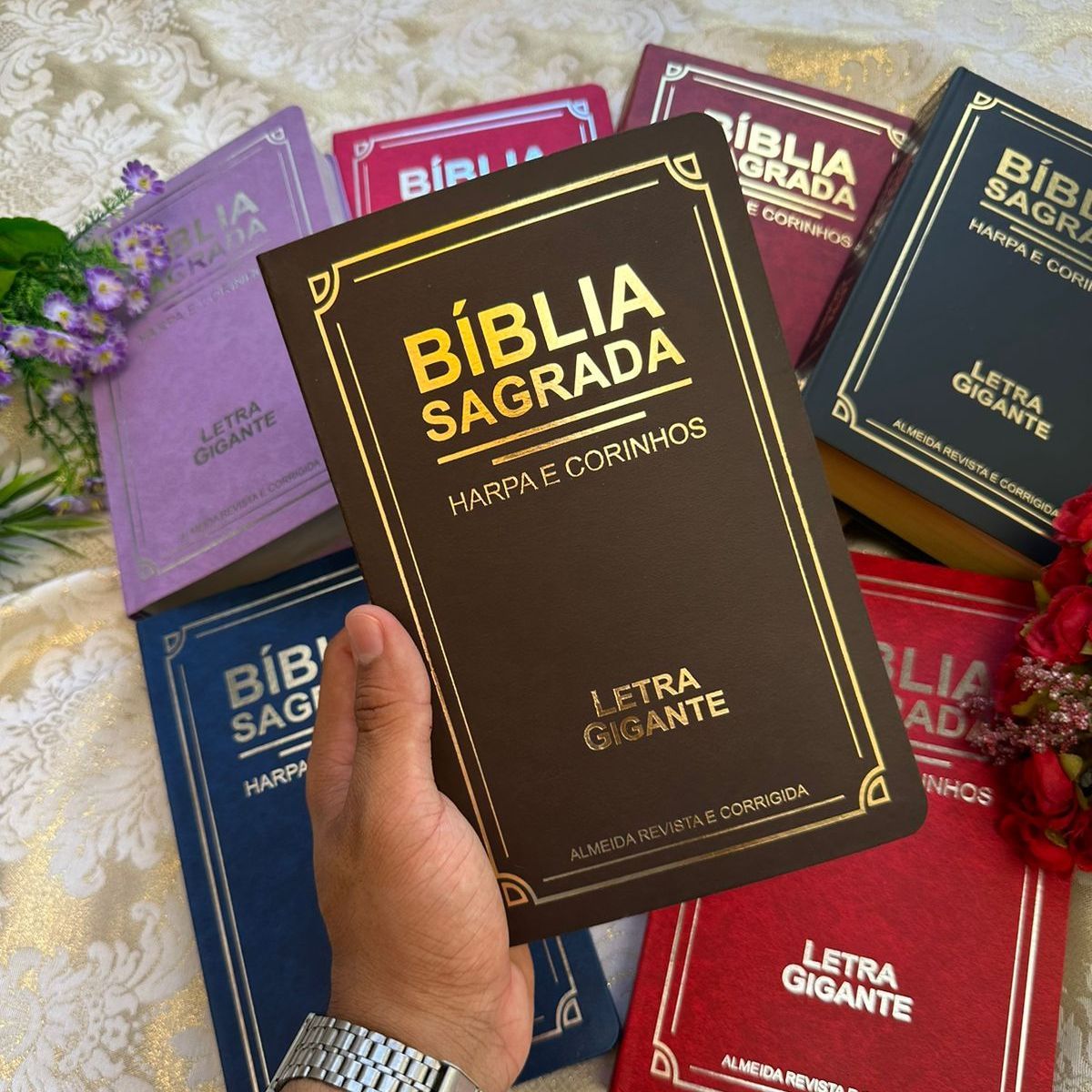 Bíblia do Culto | Com Harpa e... - Livrarias Família Cristã | Facebook
