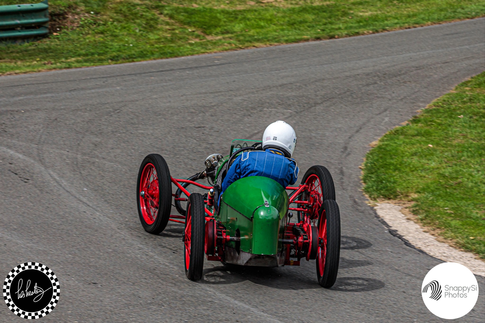 Les - Jon Giles’ 1926 Morgan GN Salome sliding through Orchard corner ...