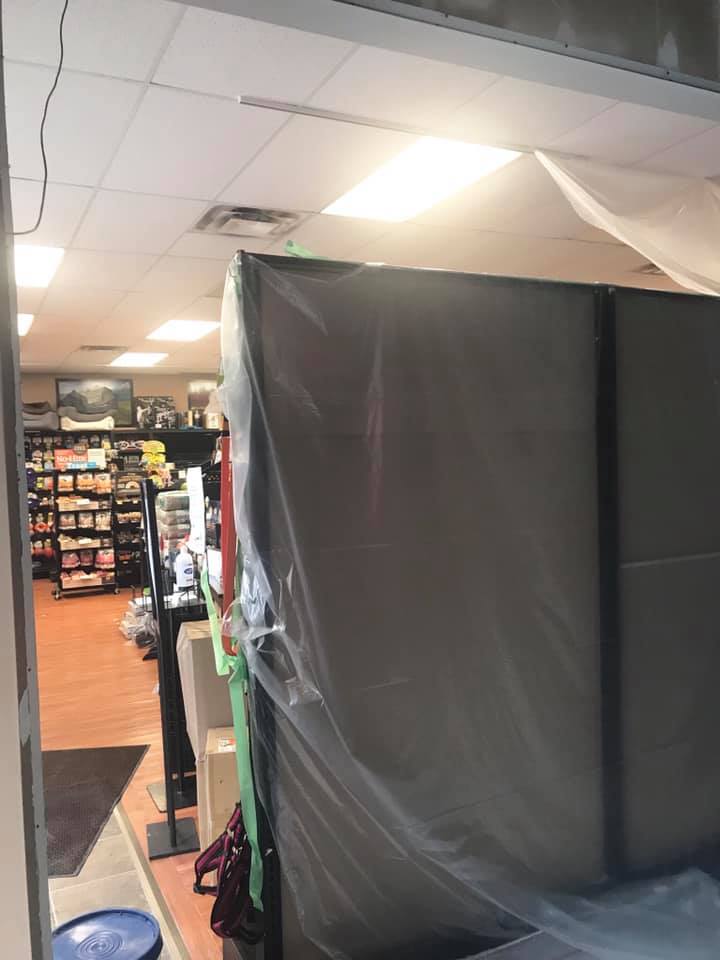 Pet Valu Charleswood and Tuxedo Pet Supplies Winnipeg, Manitoba