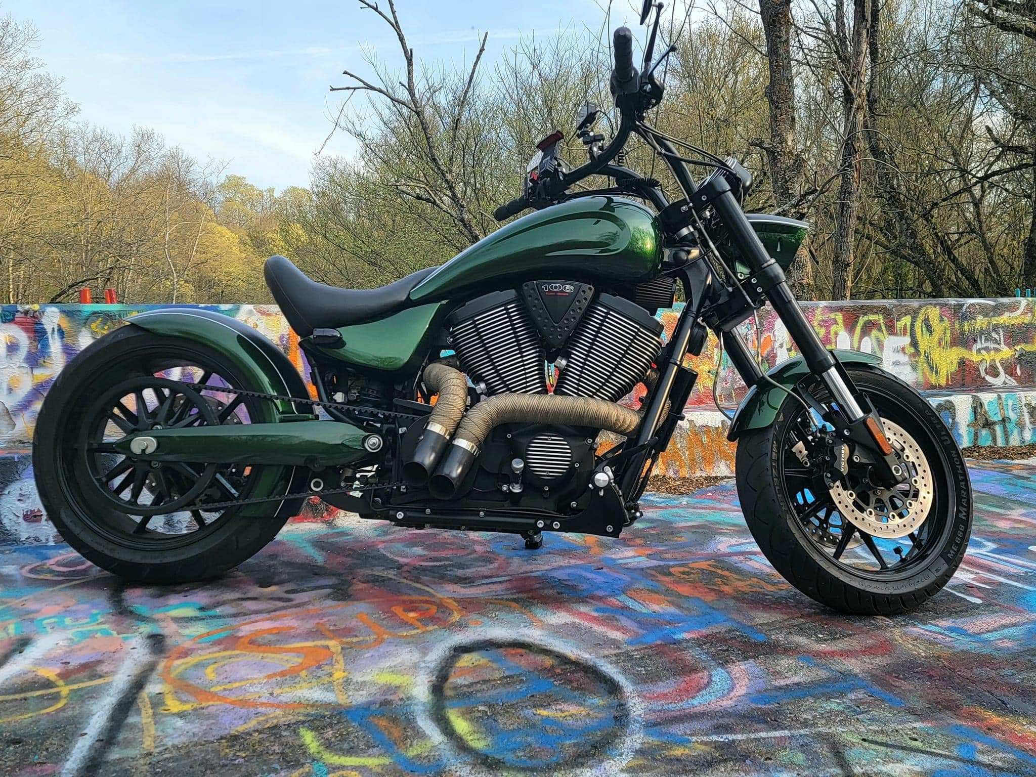 VICTORY Motorcycles: CUSTOMIZED -Paint,Baggers,Bobbers,Choppers