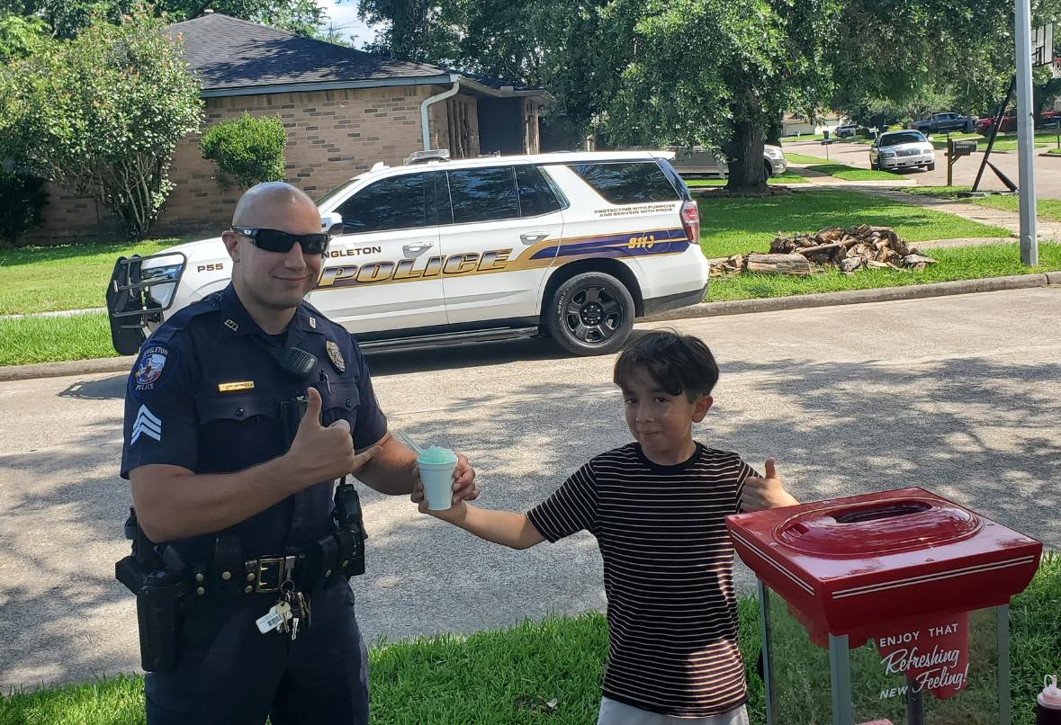 Sgt. Alvarado stopped out... - Angleton Police Department