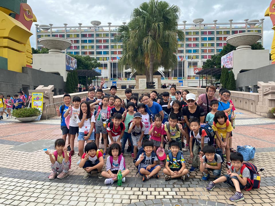 小哈波美語安親班 首頁 Facebook