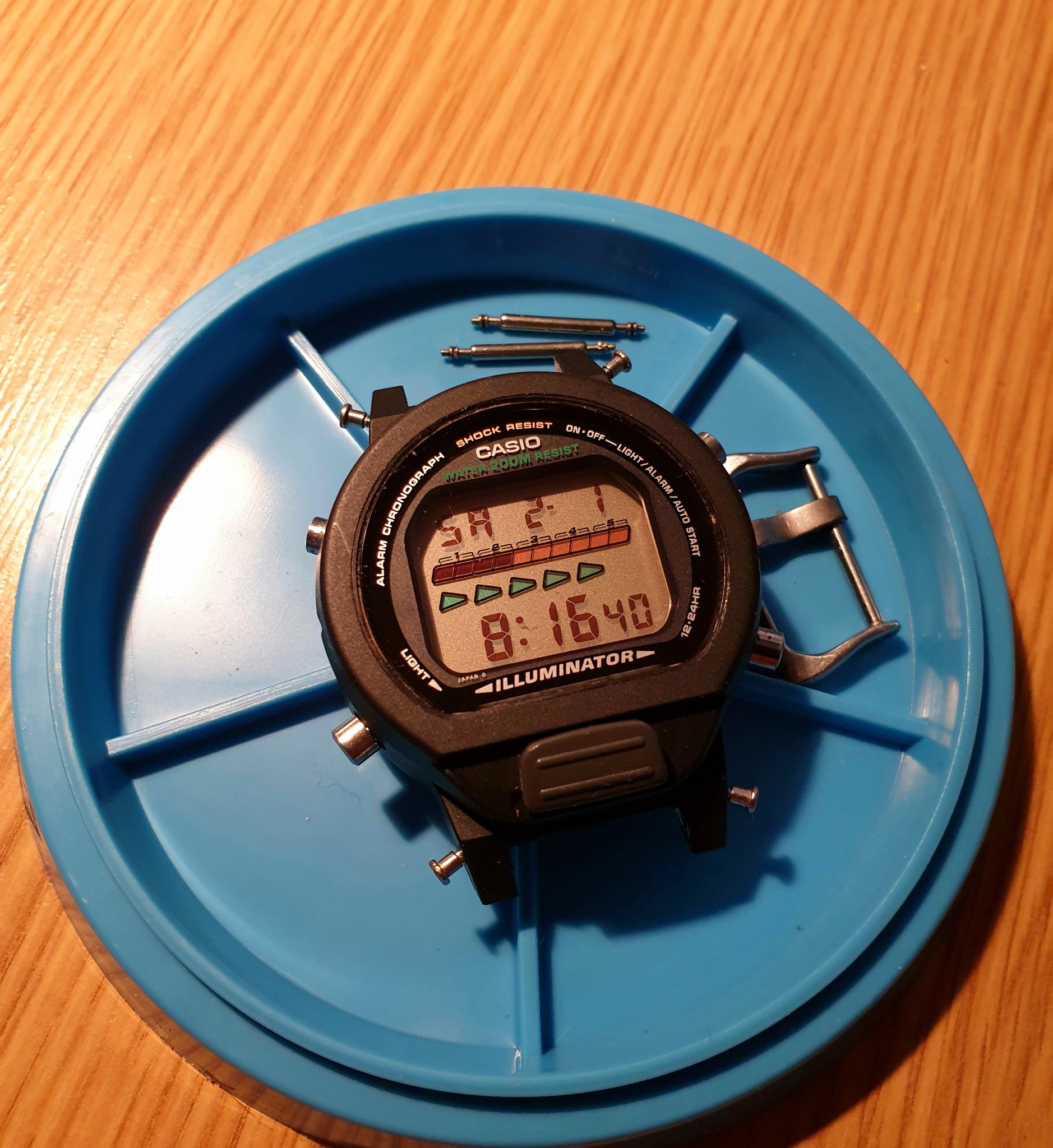 The Casio G-Shock DW-6600-1V Model 1199 bought in de 90