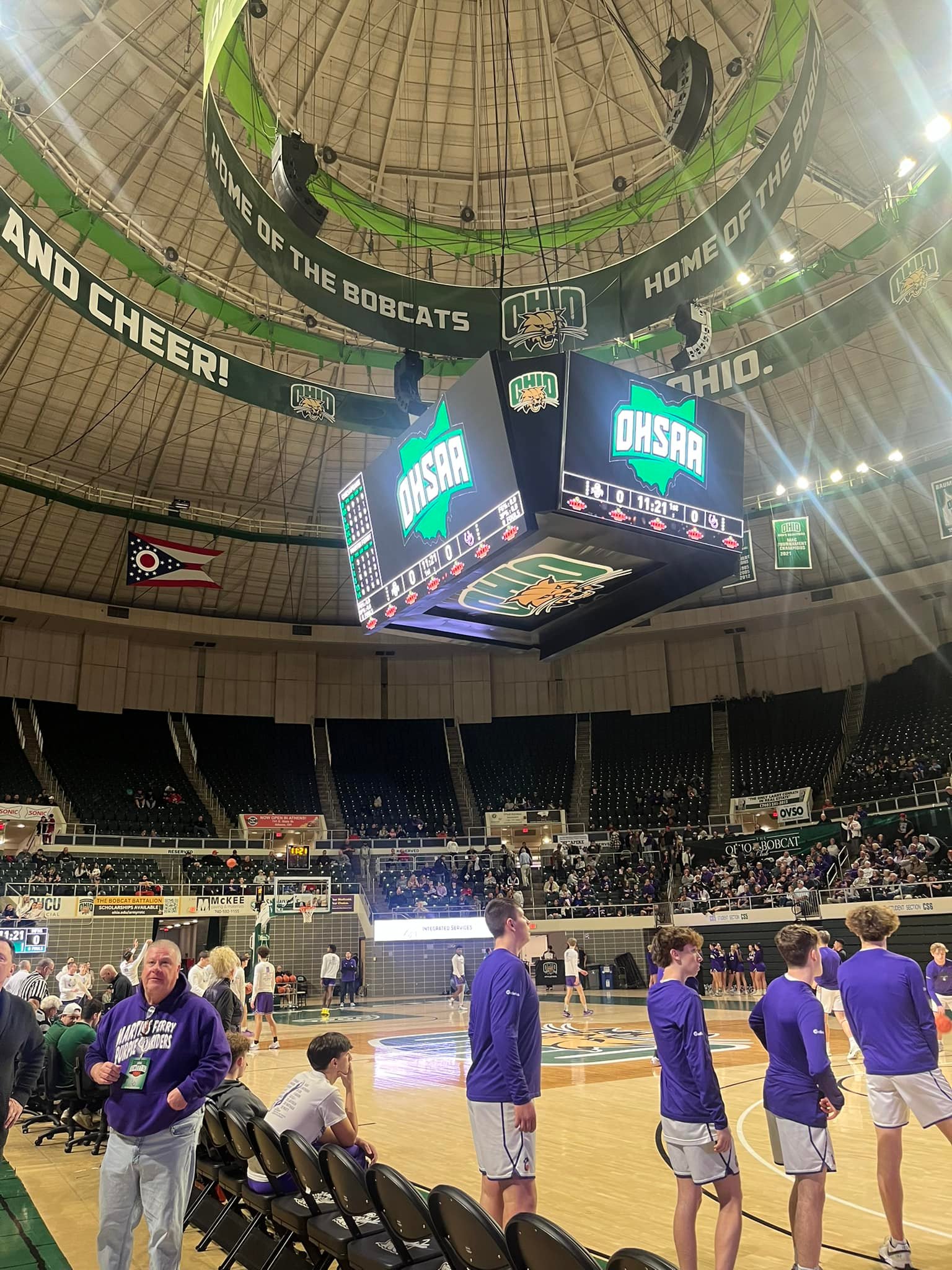 Martins Ferry... - Martins Ferry Purple Riders Cheer Squad