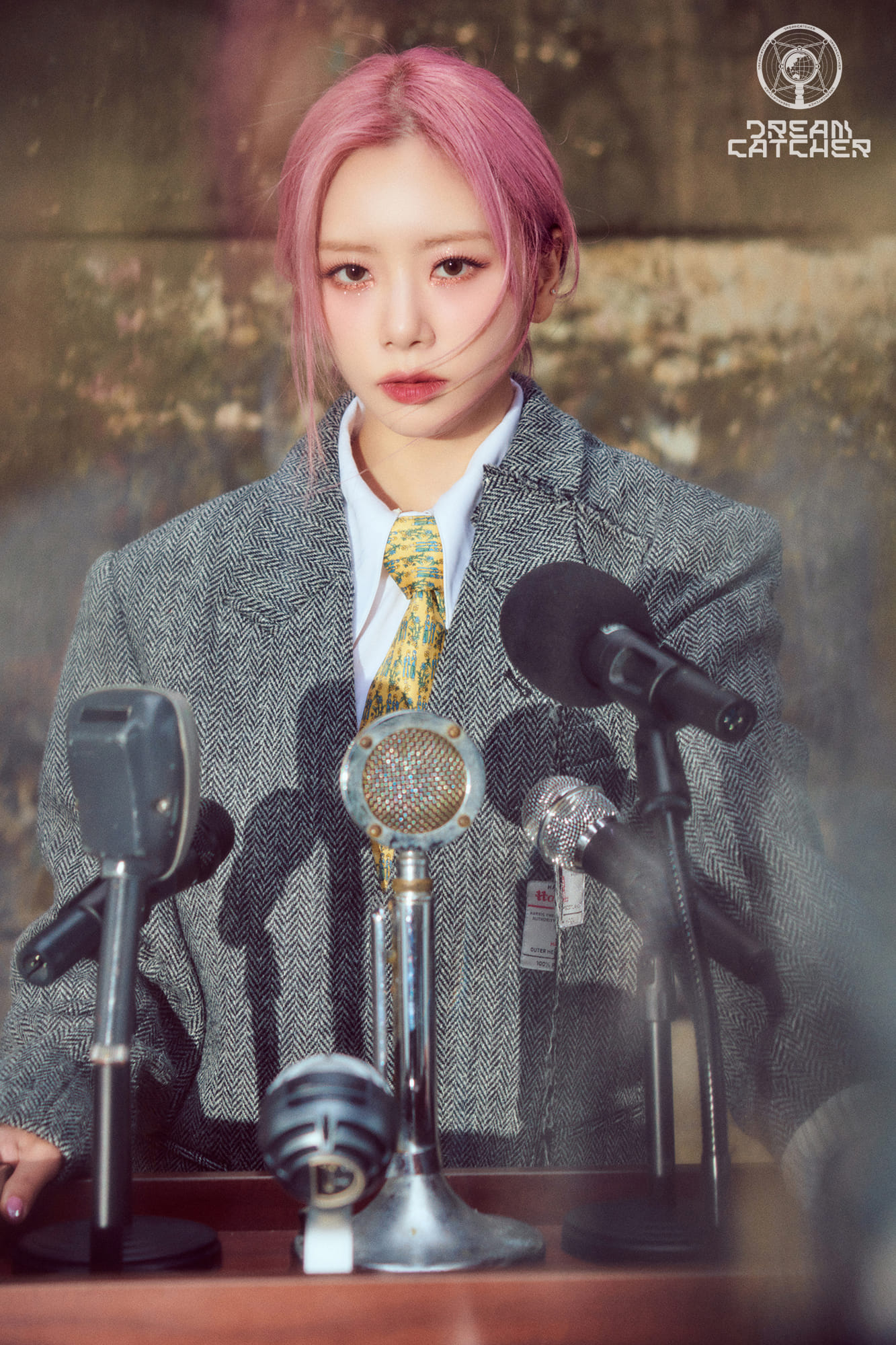 Dreamcatcher(드림캐쳐) 7th Mini Album [Apocalypse : Follow us