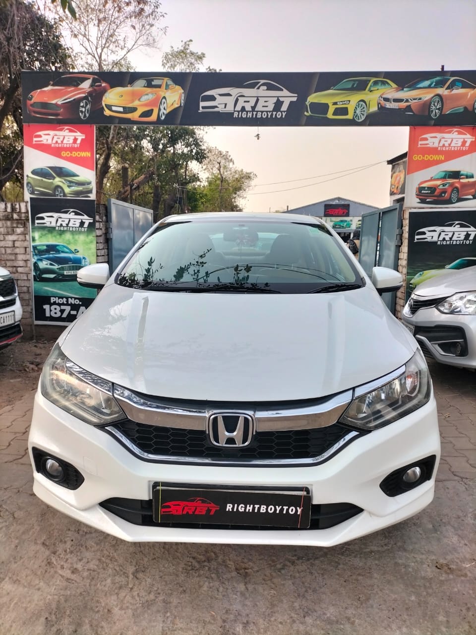 NEW STOCK 🔥 HONDA CITY 2017 |... - RBT-Right Boy Toy