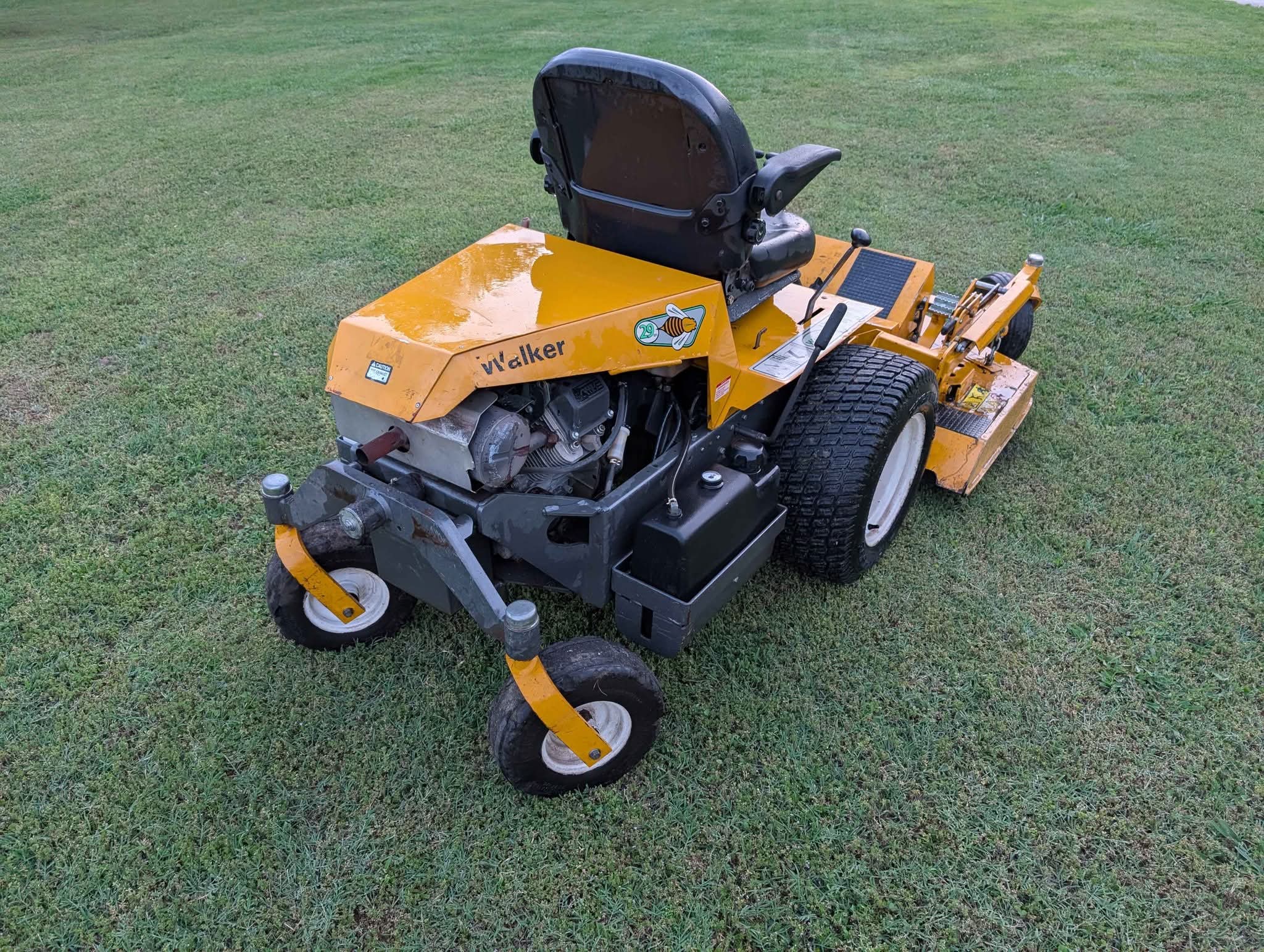 Walker mbs29 zero turn mower with 52 inch rear discharge deck - Lawn ...