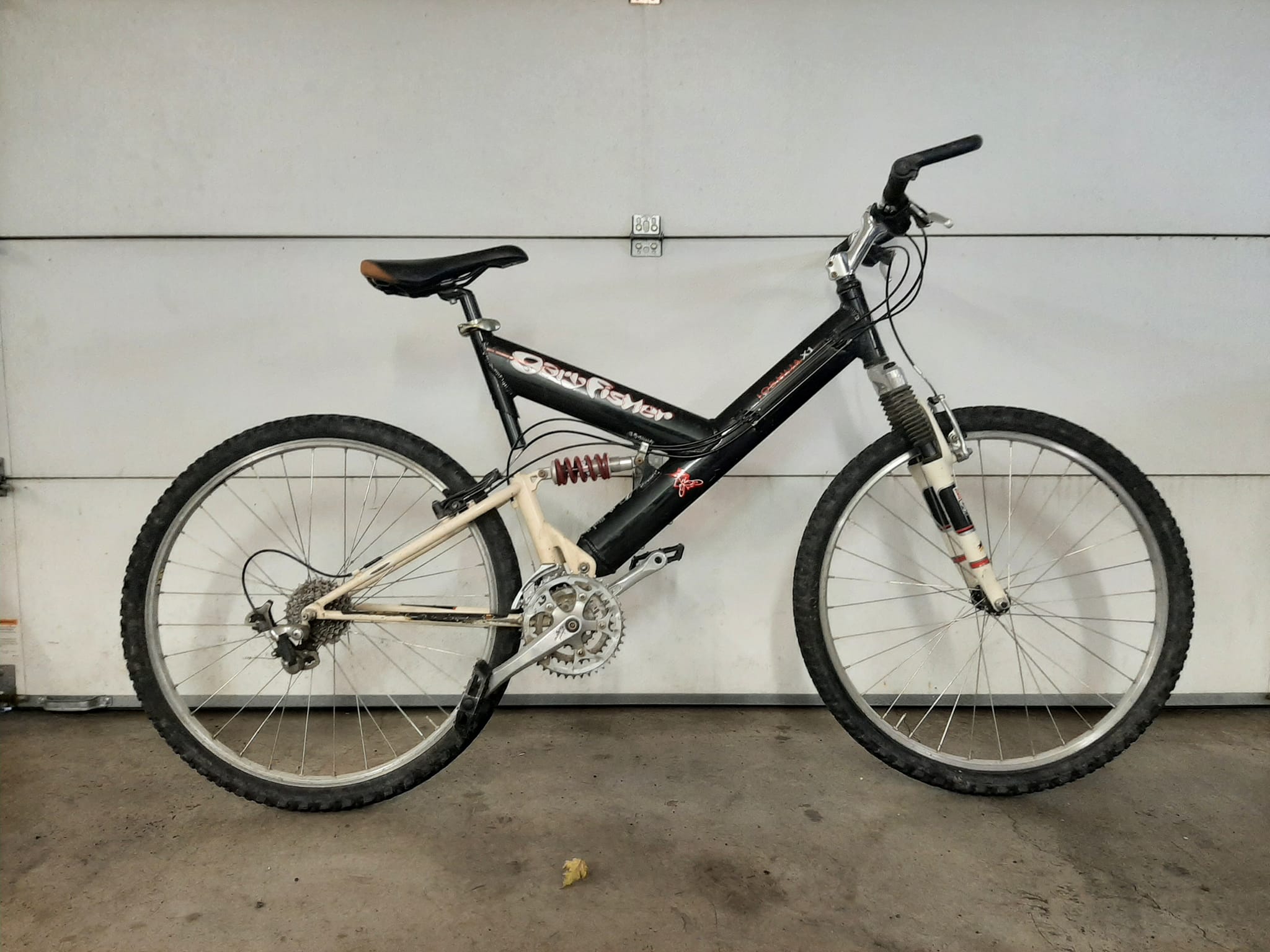 I just joined the group after purchasing a 1998 Joshua XI yesterday.