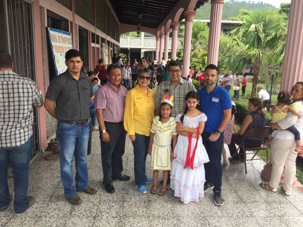 Cepudo - Visita al Centro Multicultural Hibueras, en Santa...