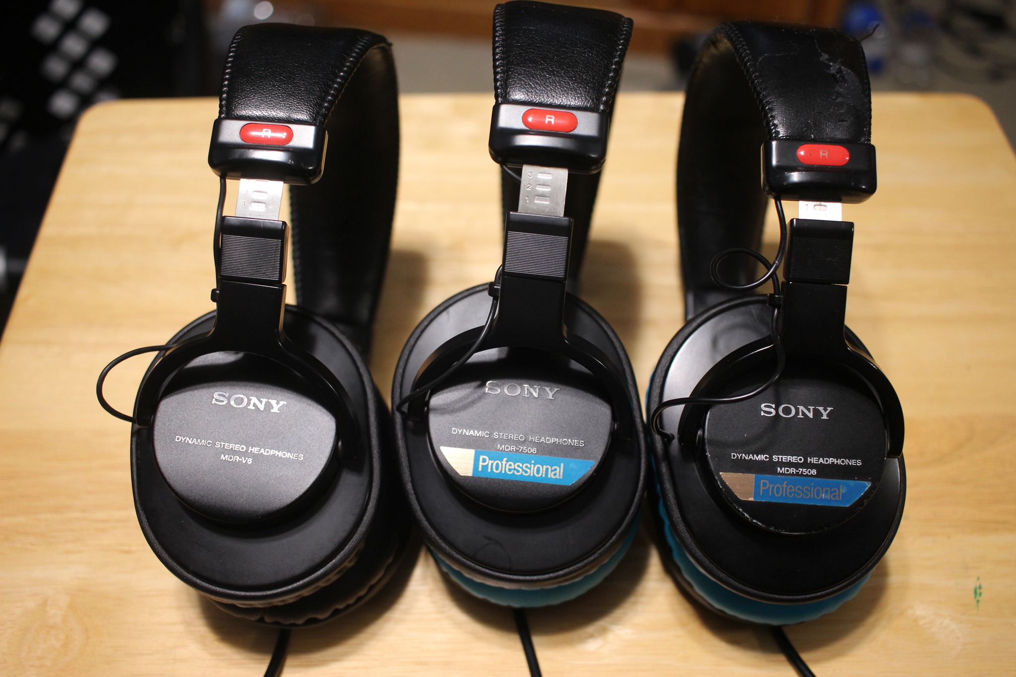 Sony MDR-CD900ST vs MDR-7506 comparison