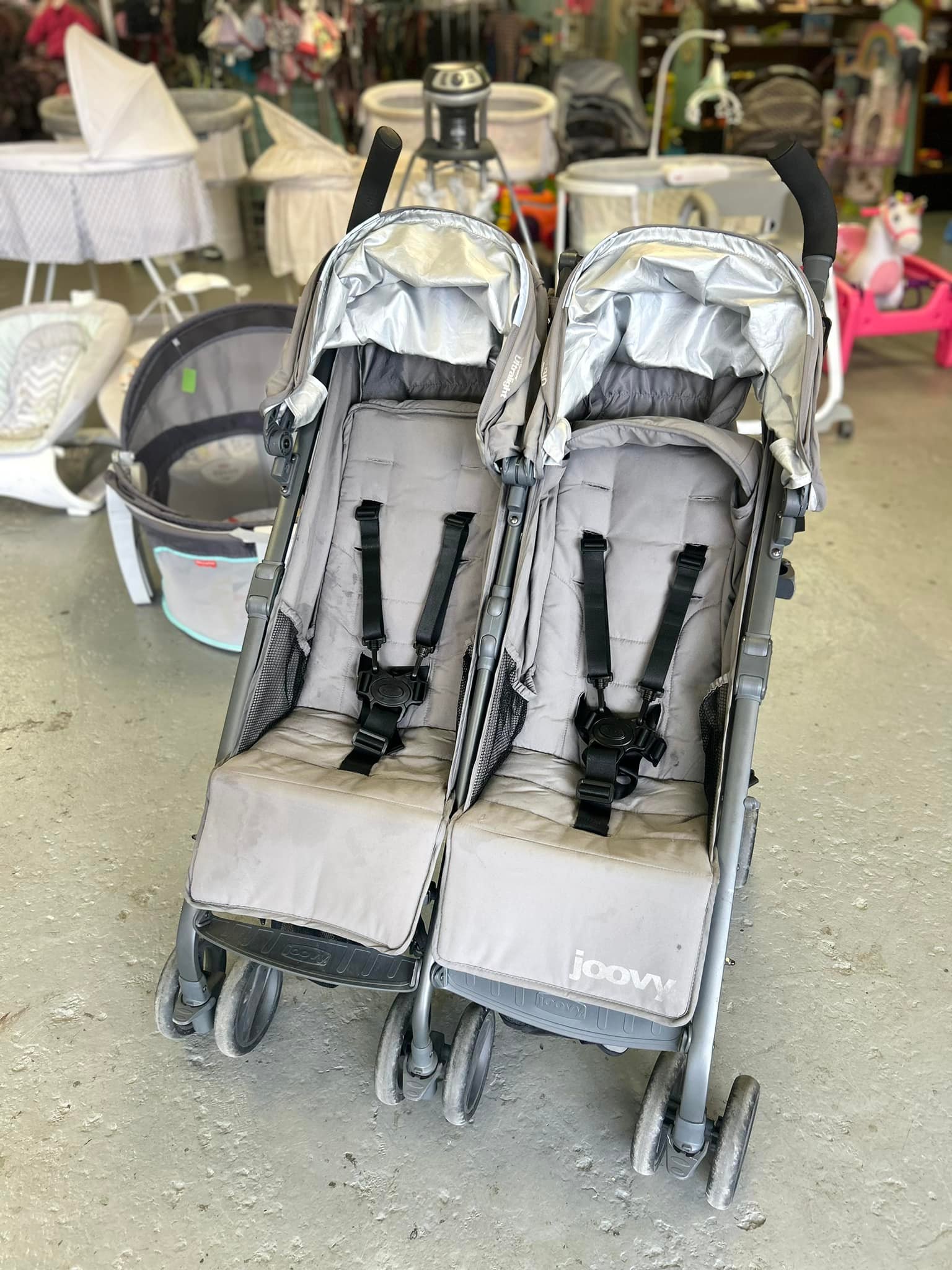 evenflo babysuite deluxe Portable Playard The BabySuite offers a Moov Kinderkraft Double Buggy Size:US 5.0 shioe