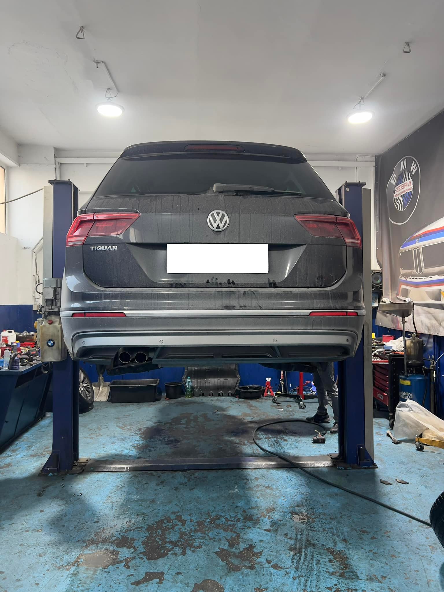 Service BMW - ZEBRA... - Service BMW - ZEBRA Motorsport