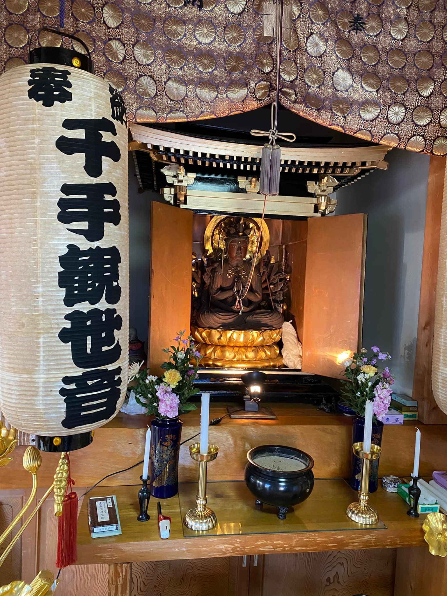 小野子千手観音坐像の初観音御開帳供養県指定文化財で、1月18日と8月9