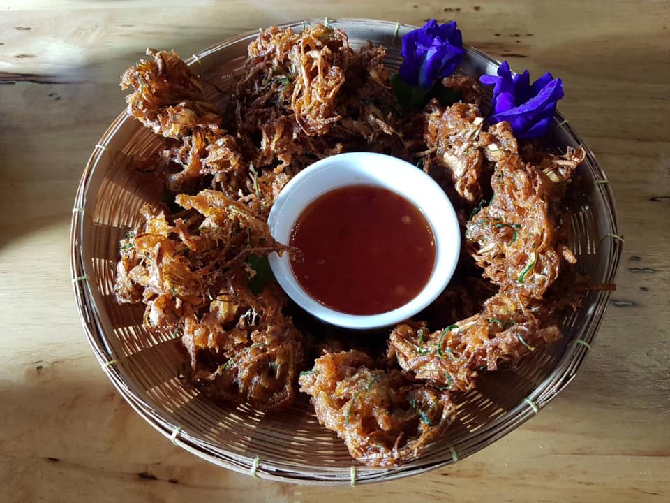 “ทอดมันหัวปลี” หาทานได้ที่ Bluerice... - Blue Rice Restaurant | Facebook