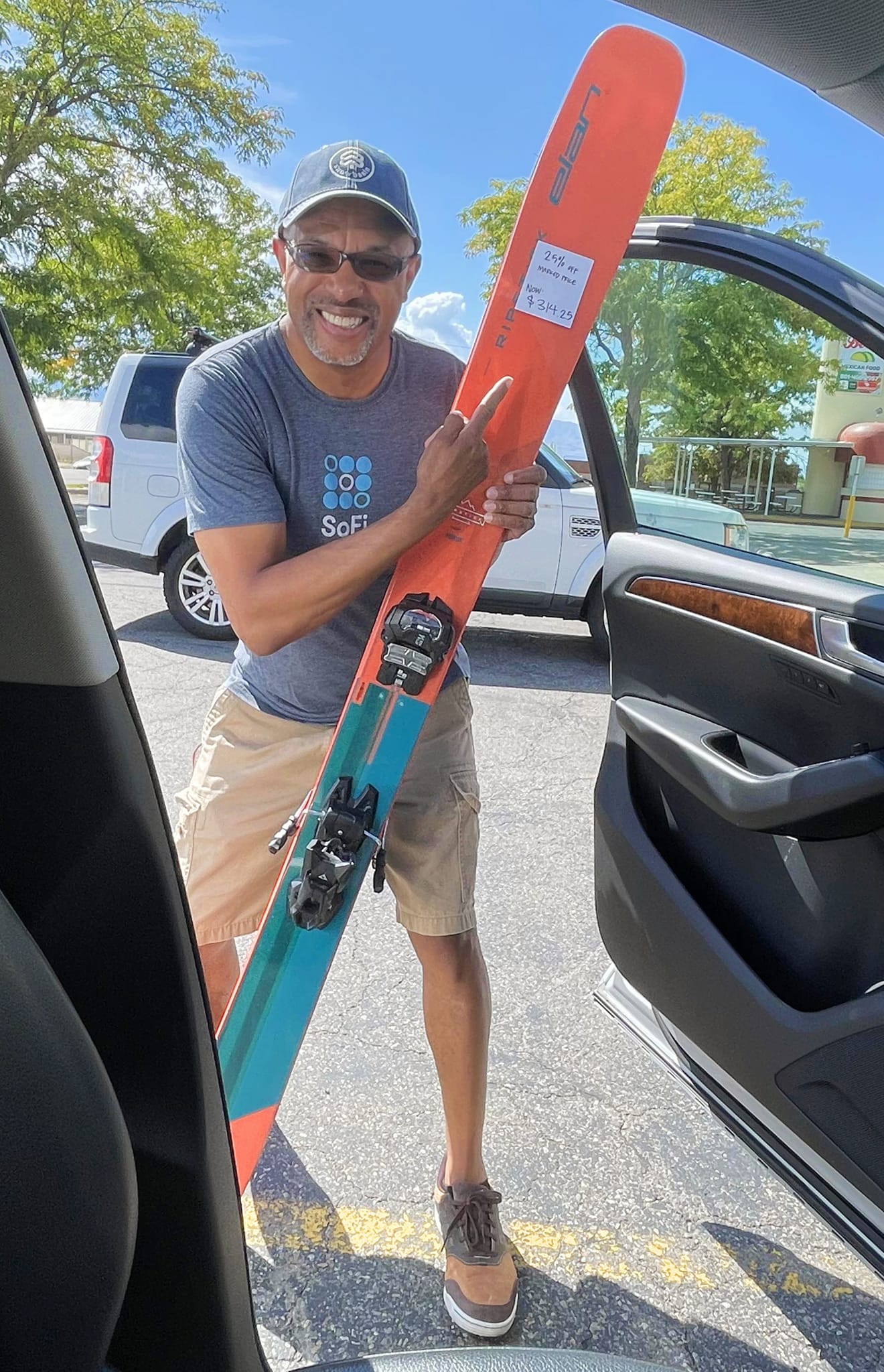 Selling skis: Elan Ripstick Black Edition 94 $250 Length: 162 